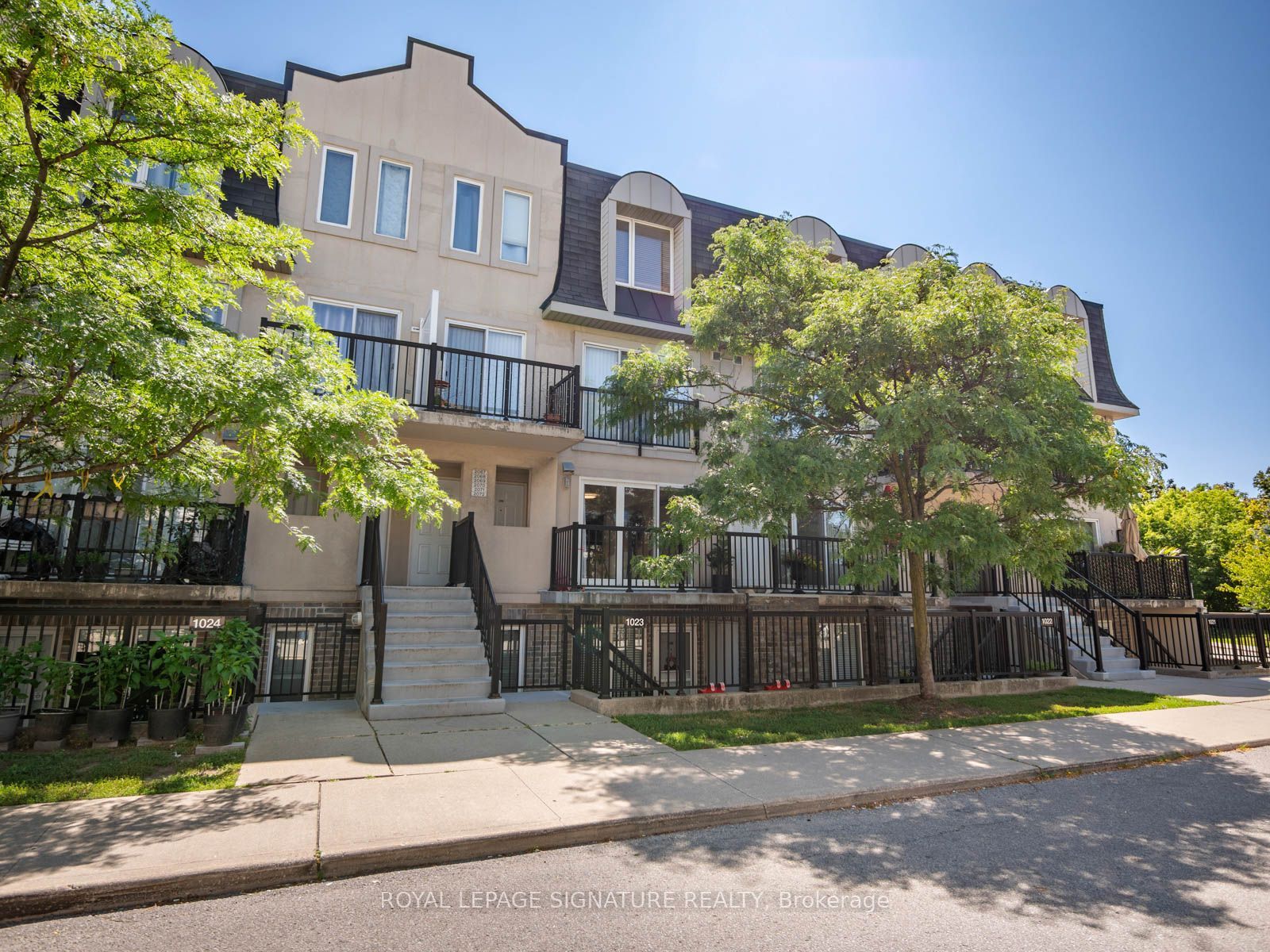 65 George Appleton Way 2067, Toronto, ON M3M 0A2