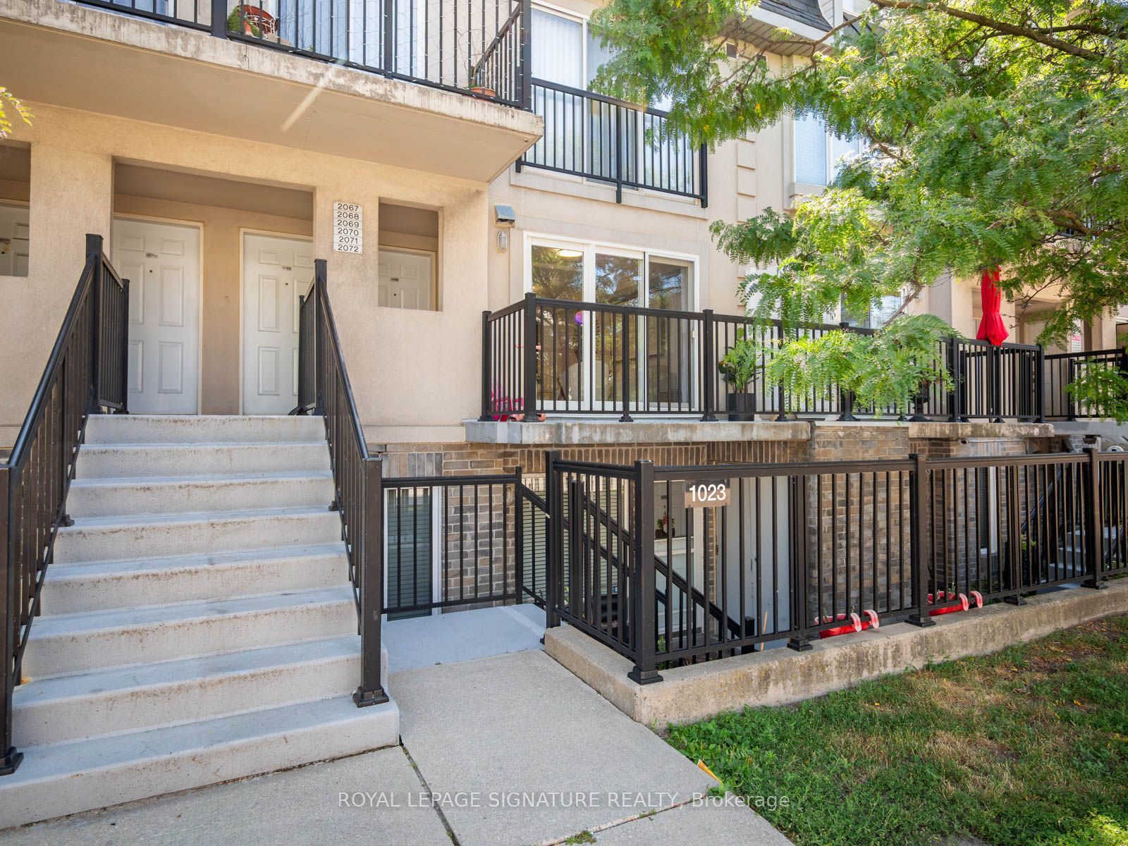 65 George Appleton Way 2067, Toronto, ON M3M 0A2 photo 3