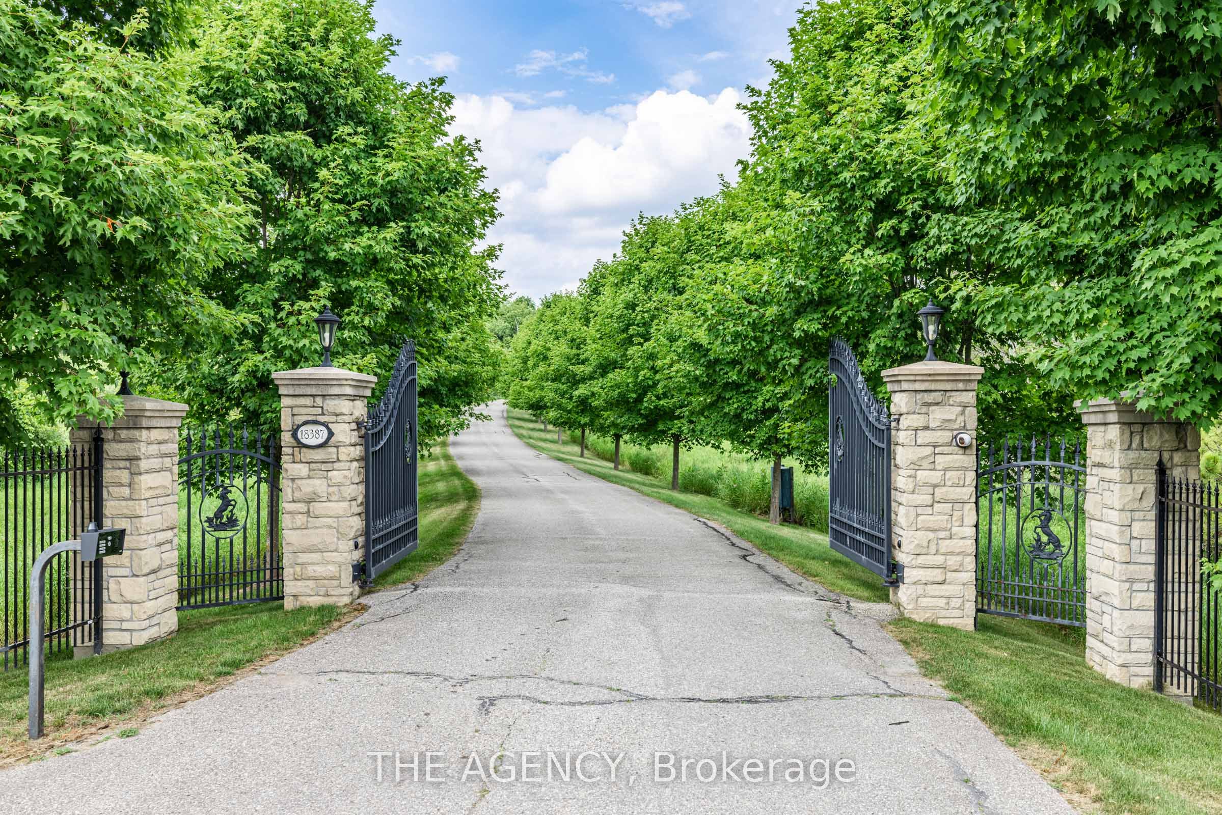 18387 The Gore Road, Caledon, ON L7E 0X8 photo 2