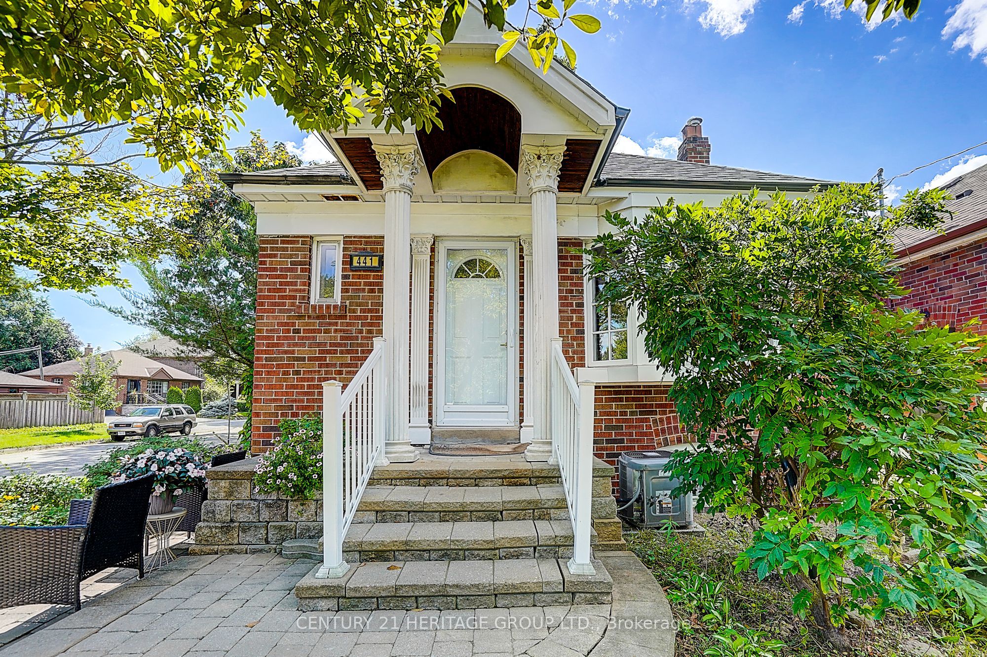 441 Rimilton Avenue, Toronto, ON M8W 2G7 photo 4