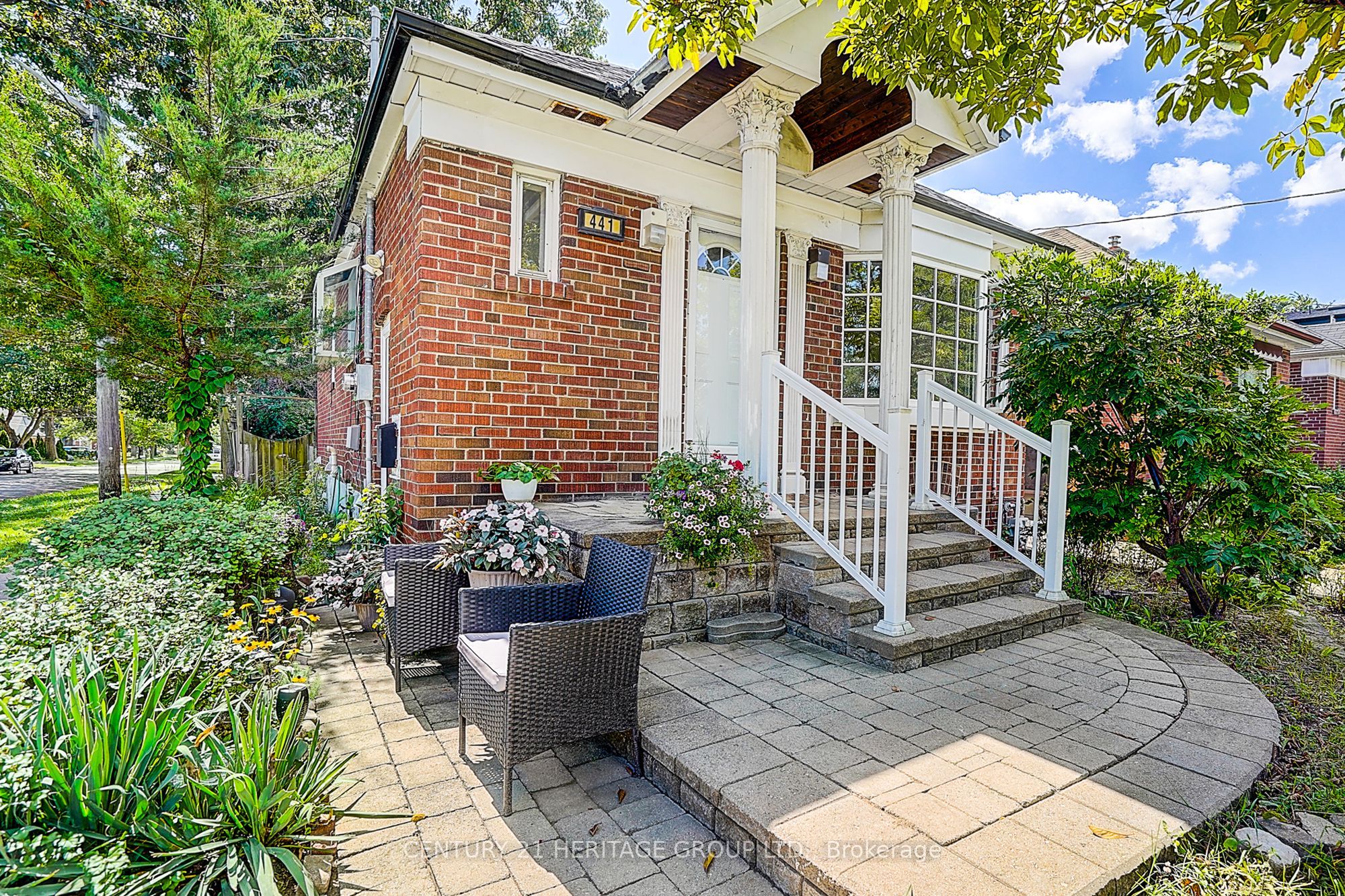 441 Rimilton Avenue, Toronto, ON M8W 2G7 photo 5