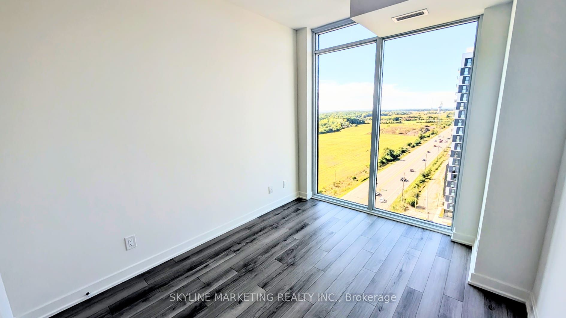 3079 Trafalgar Road 1504, Oakville, ON L6H 8C5 photo 5