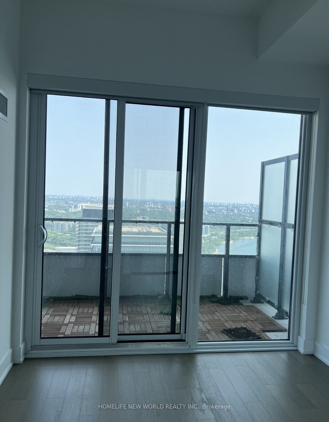 30 Shore Breeze Drive 6303, Toronto, ON M8V 0J1 photo 3