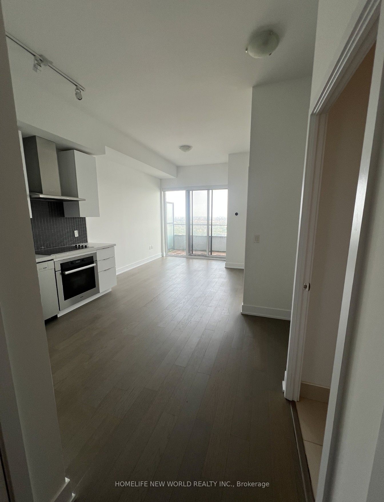 30 Shore Breeze Drive 6303, Toronto, ON M8V 0J1 photo 4