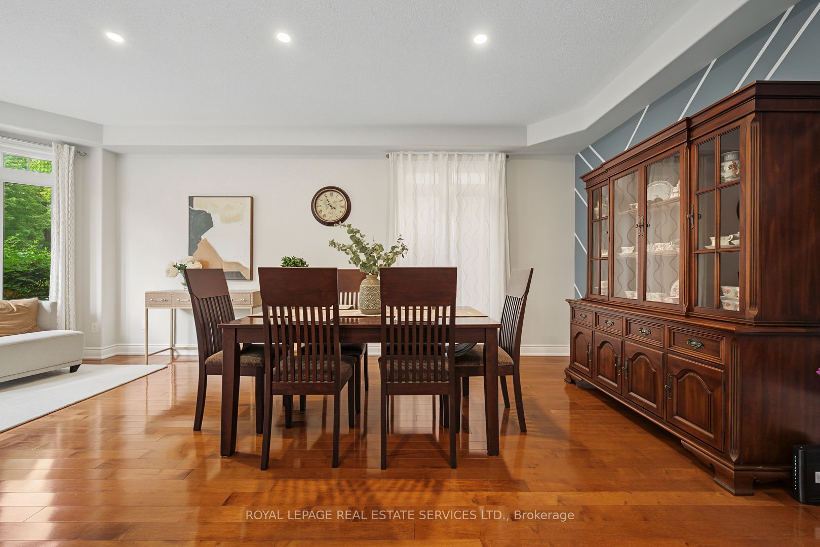 3368 Raspberry Bush Trail, Oakville, ON L6L 6V2 photo 4