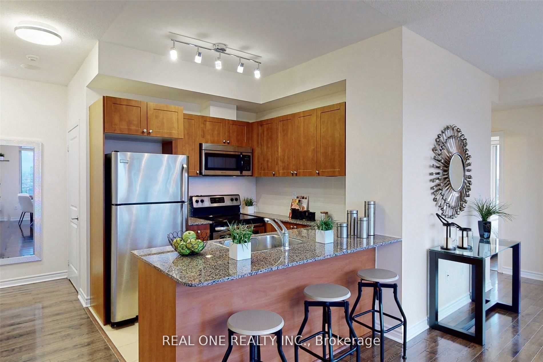 385 Prince Of Wales Drive 1311, Mississauga, ON L5B 0C6 photo 5