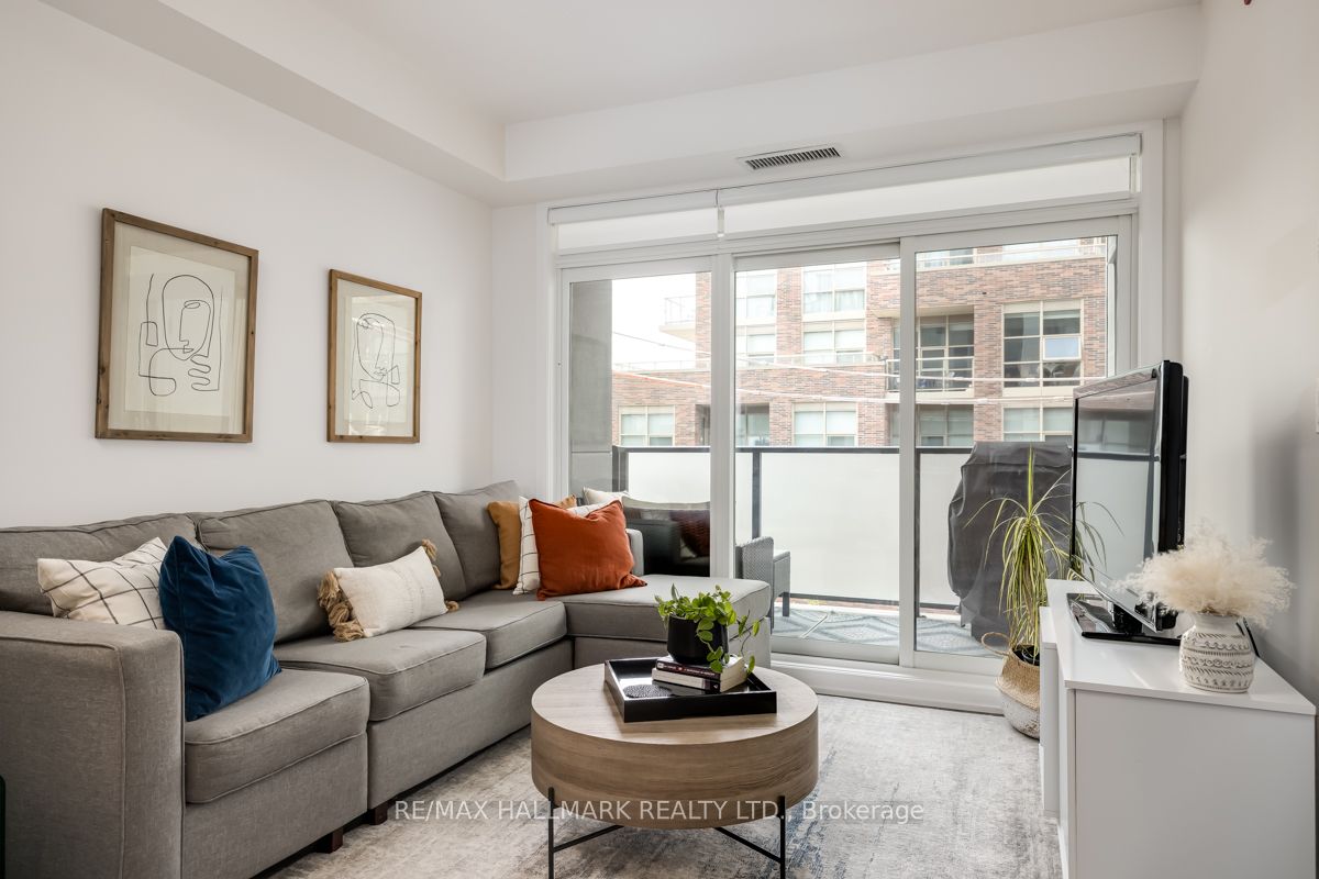 385 Osler Street 306, Toronto, ON M6N 0B2
