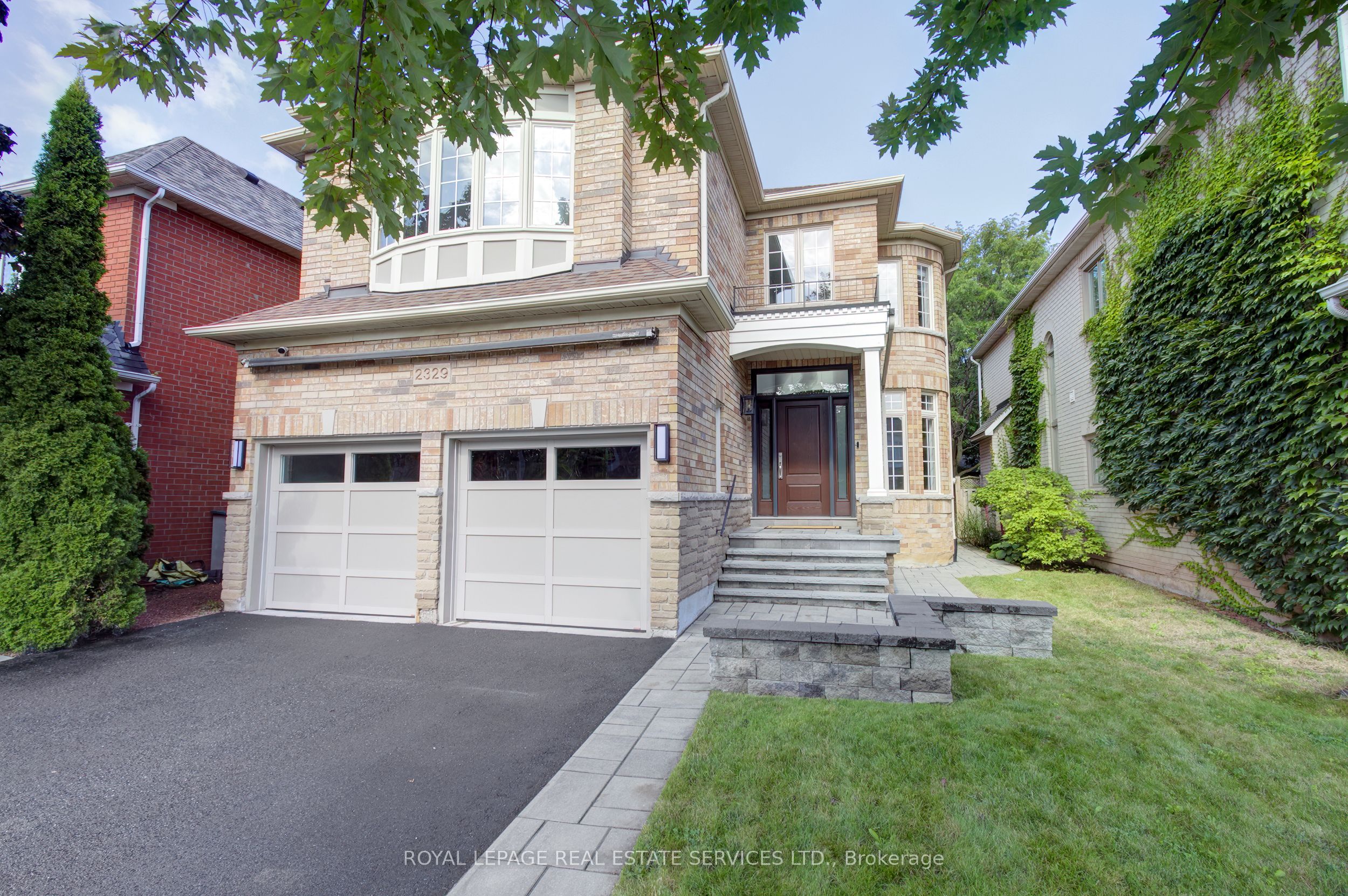 2329 Glenfield Road, Oakville, ON L6M 3V1 photo 2