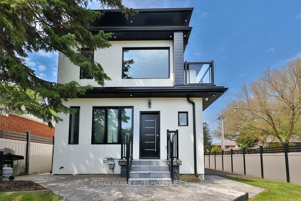 172 Royal York Road, Toronto, ON M8V 2V4 photo 2