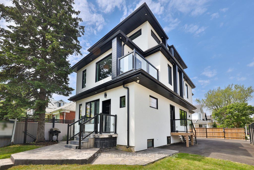 172 Royal York Road, Toronto, ON M8V 2V4 photo 4