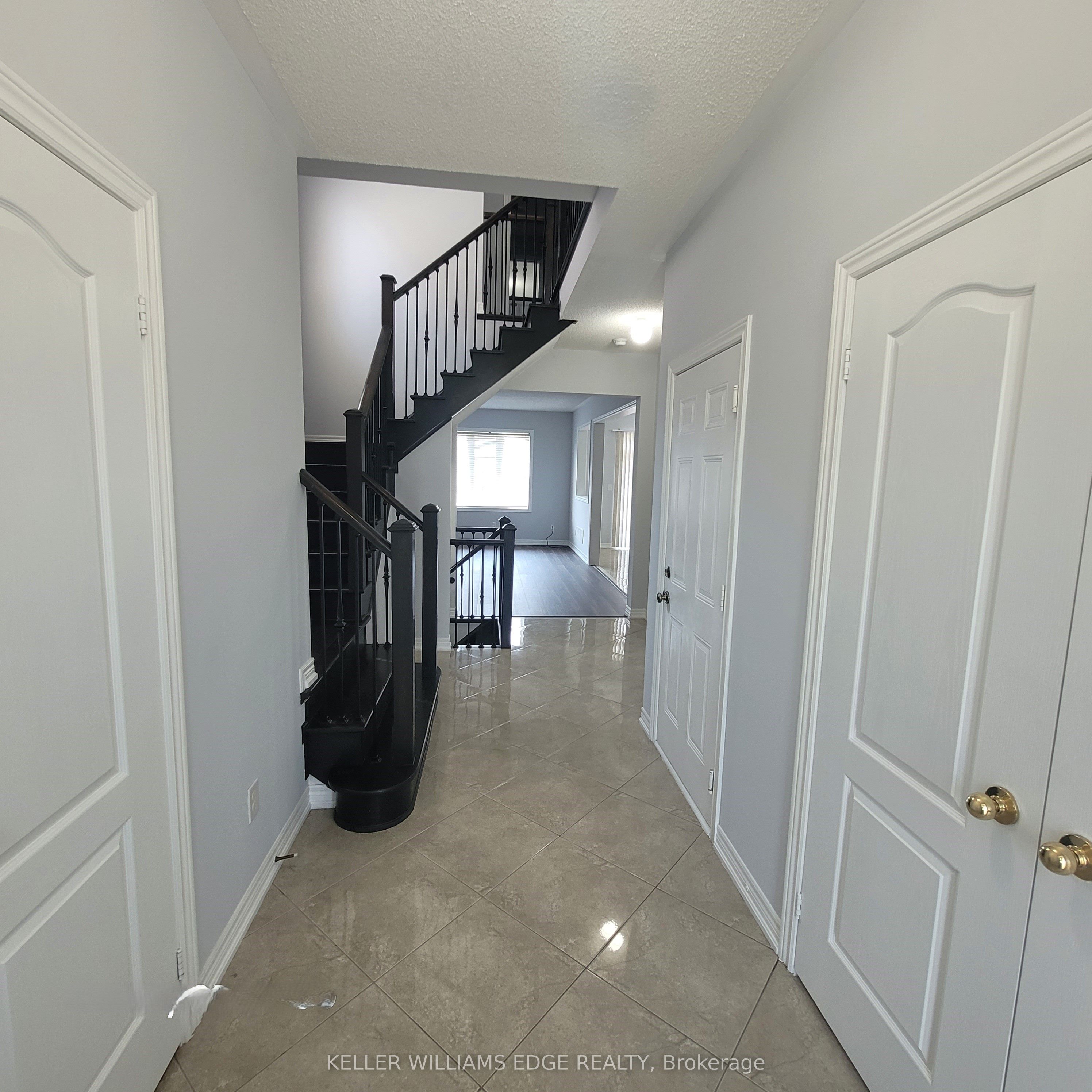 5546 Oscar Peterson Boulevard, Mississauga, ON L5M 0V4 photo 2