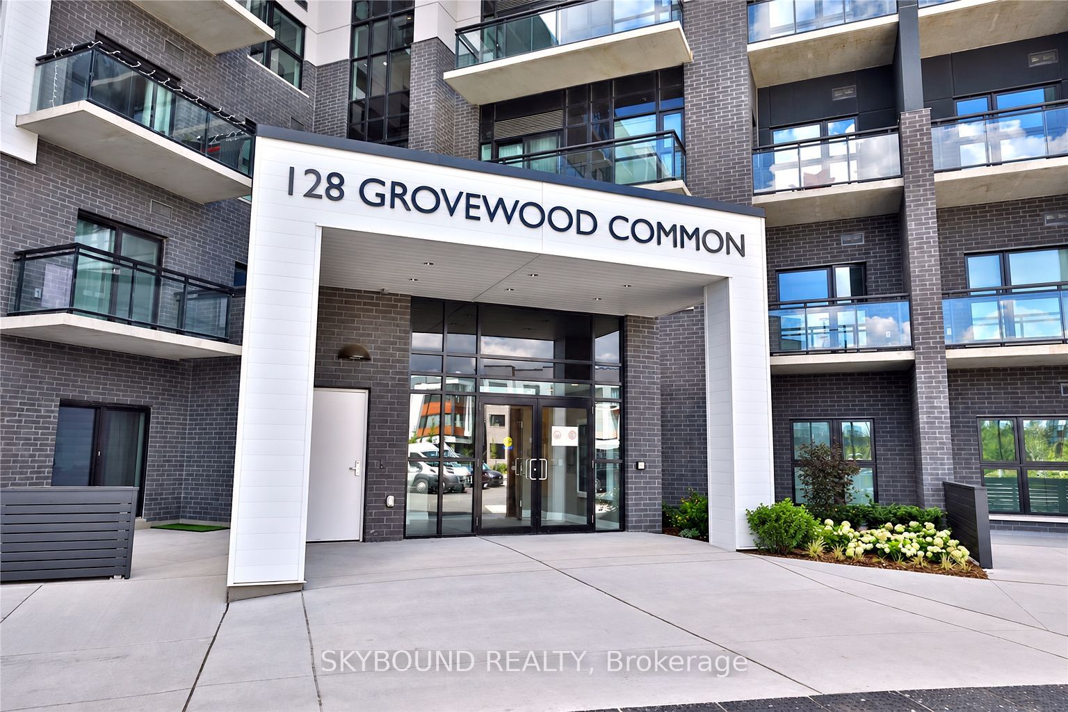 128 Grovewood Common 605, Oakville, ON L6H 0X3 photo 2