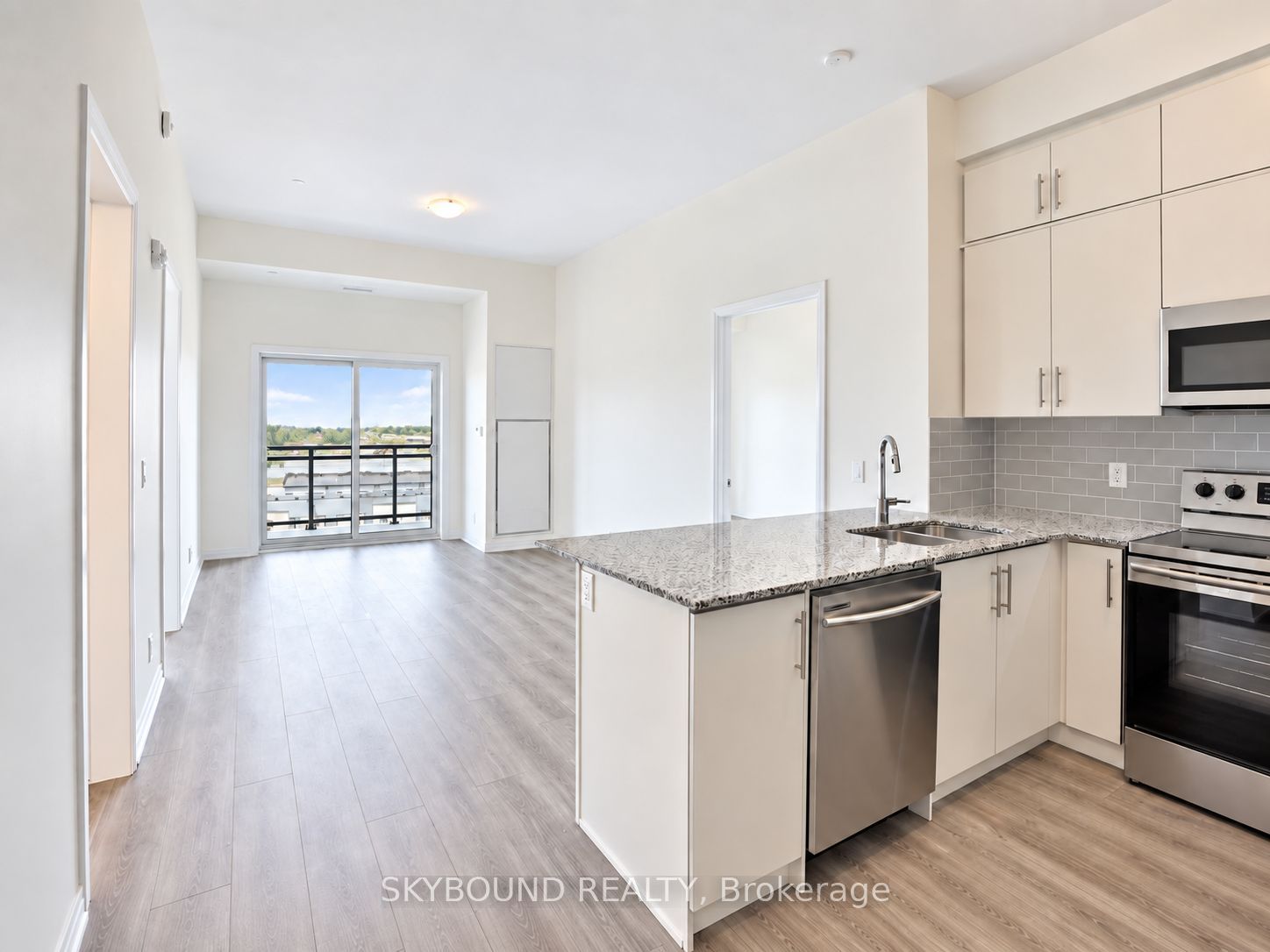 128 Grovewood Common 605, Oakville, ON L6H 0X3 photo 4