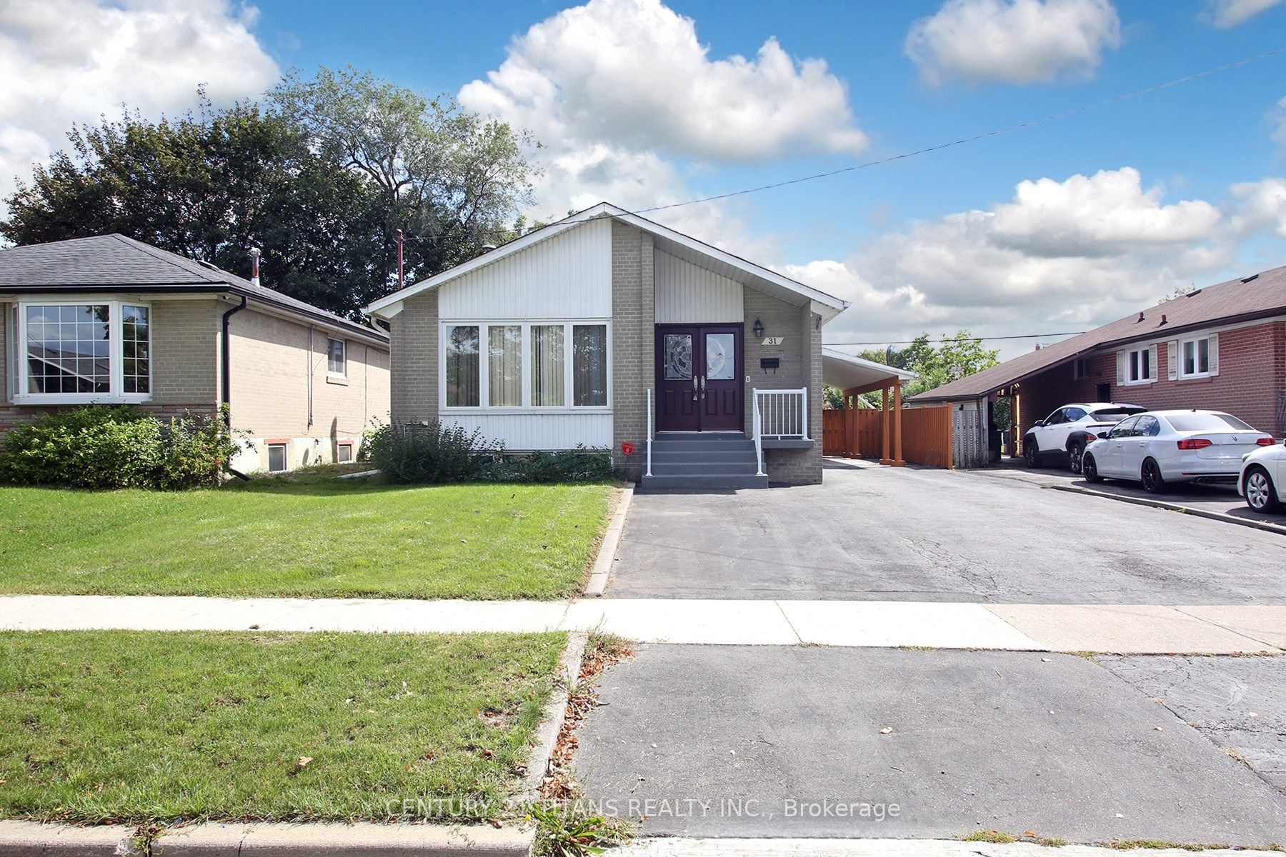 31 Monterrey Drive, Toronto, ON M9V 1S7 photo 2