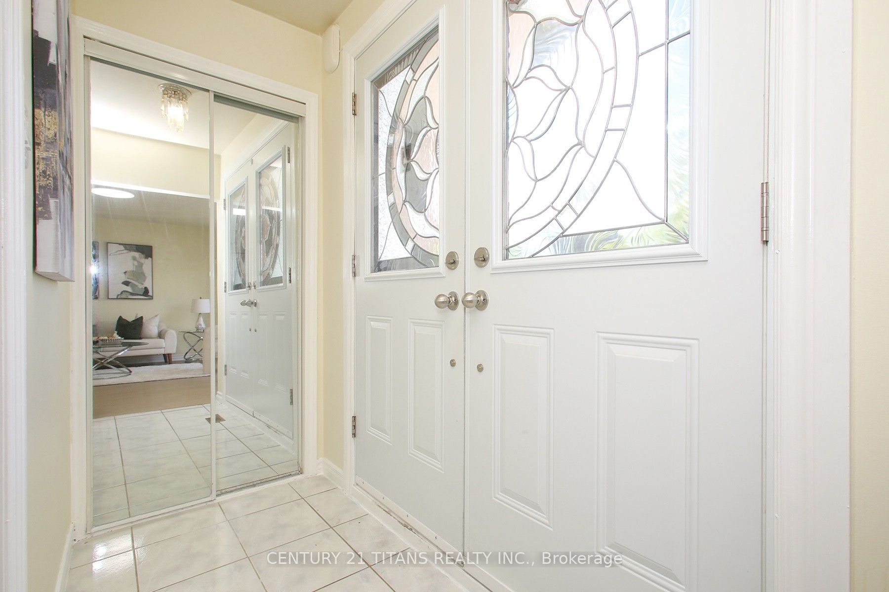 31 Monterrey Drive, Toronto, ON M9V 1S7 photo 4
