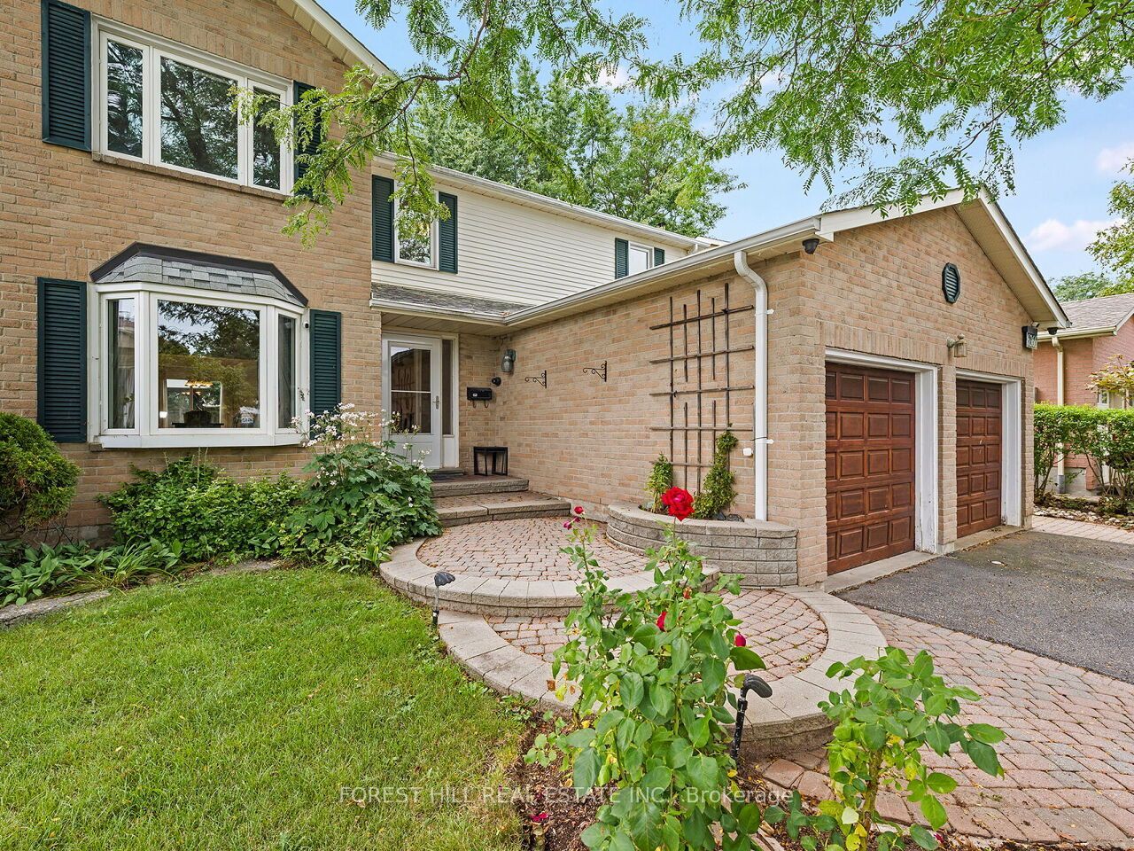 6366 Miller's Grove, Mississauga, ON L5N 3M7 photo 2