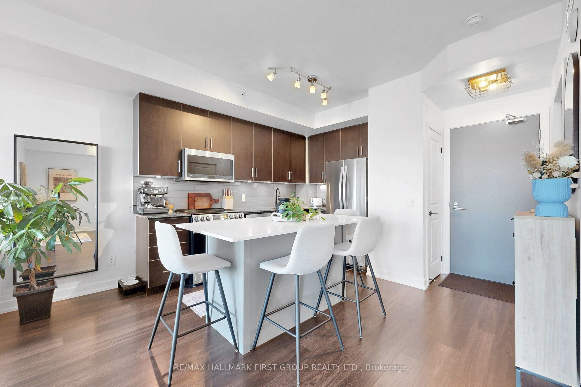 8 Fieldway Road 505, Toronto, ON M8Z 3L1 photo 5