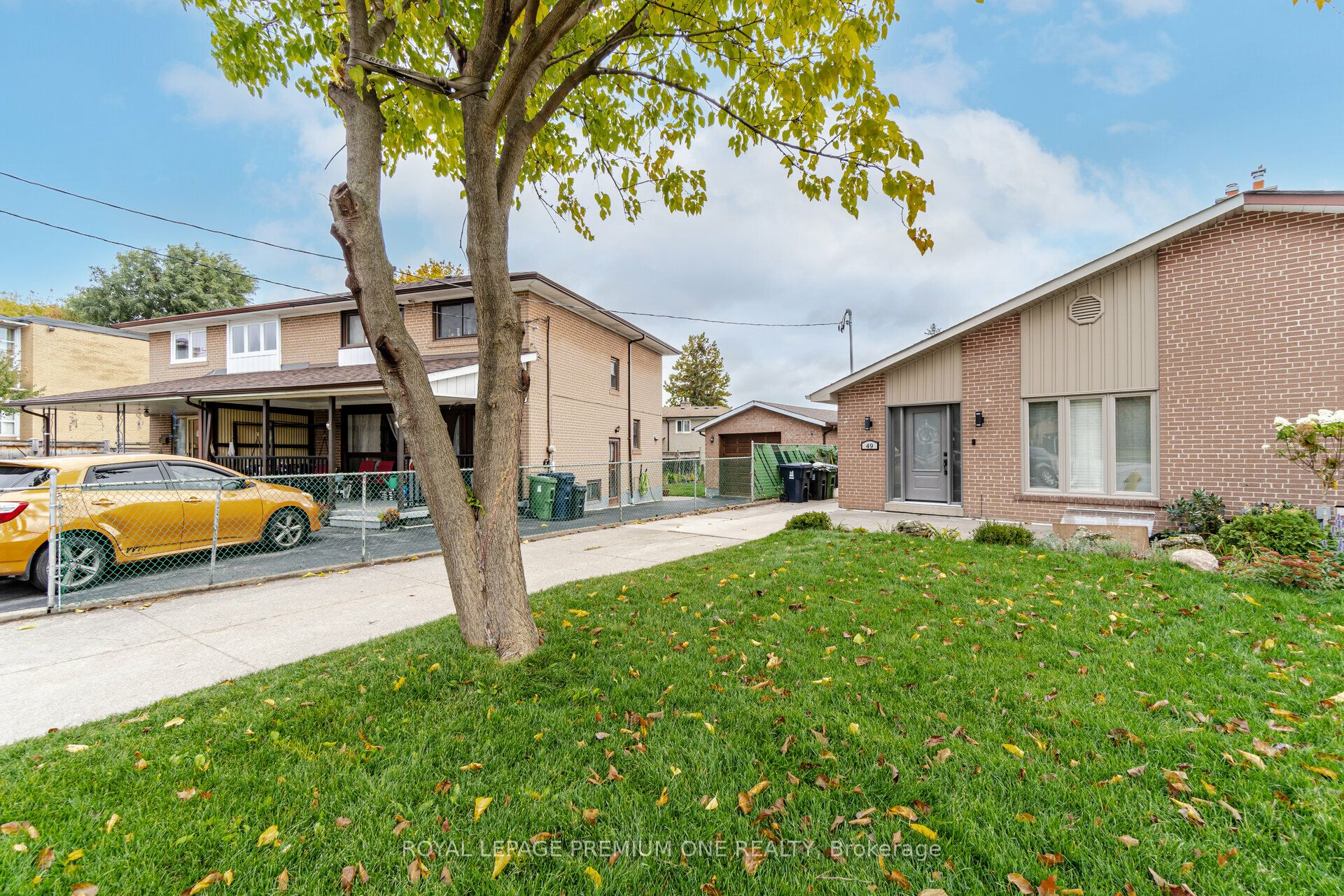 49 Gulfstream Road E, Toronto, ON M9M 1S4 photo 2