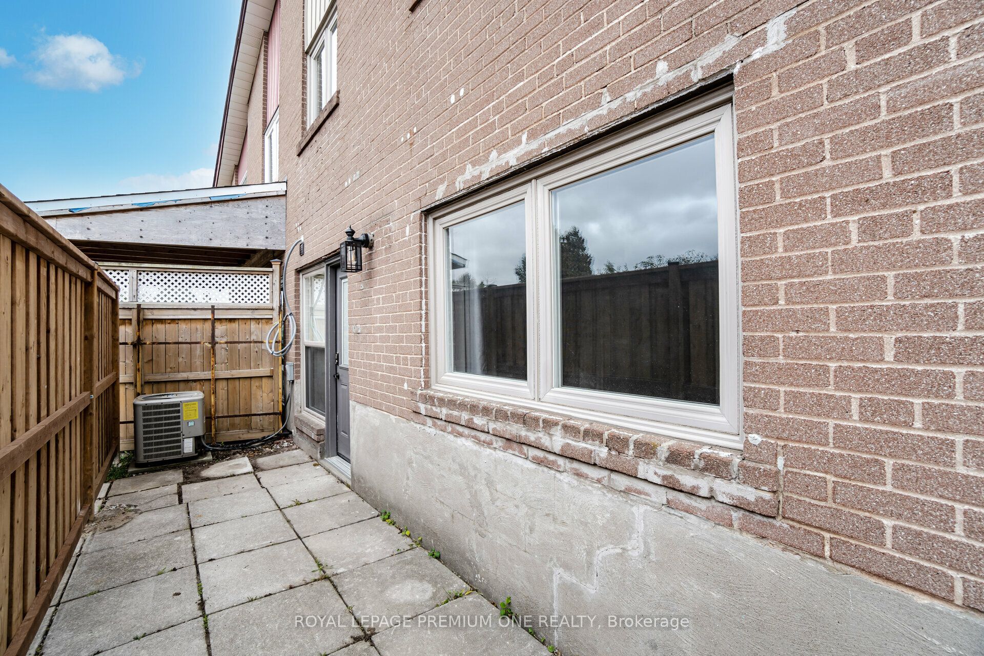 49 Gulfstream Road E, Toronto, ON M9M 1S4 photo 4