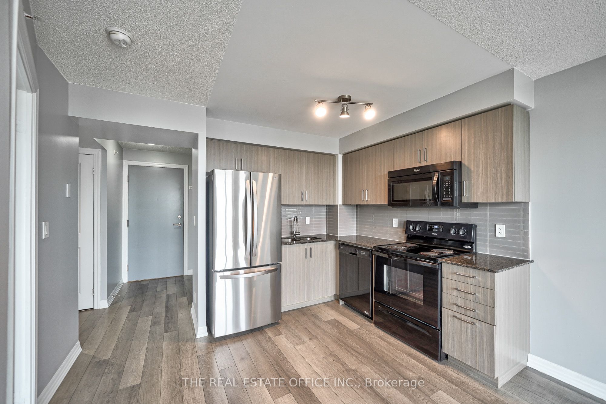 80 Esther Lorrie Drive 715, Toronto, ON M9W 4V1 photo 2