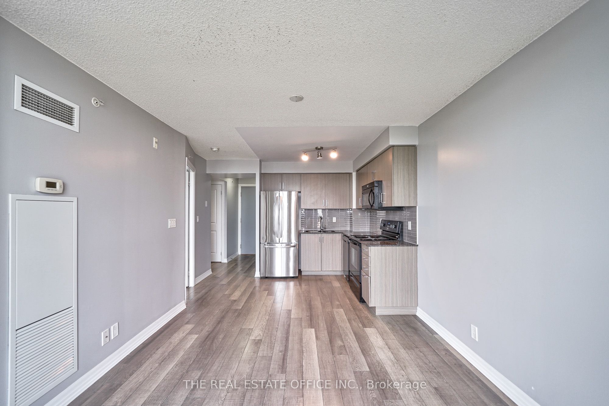 80 Esther Lorrie Drive 715, Toronto, ON M9W 4V1 photo 3
