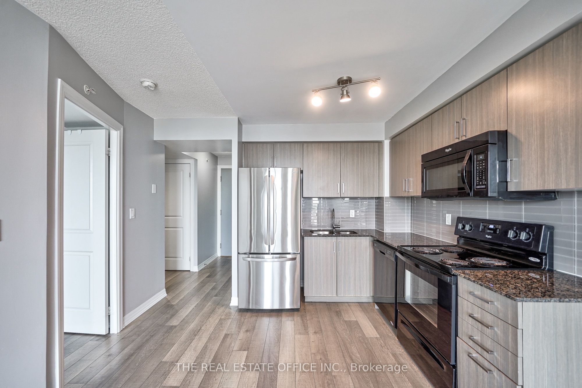 80 Esther Lorrie Drive 715, Toronto, ON M9W 4V1 photo 4