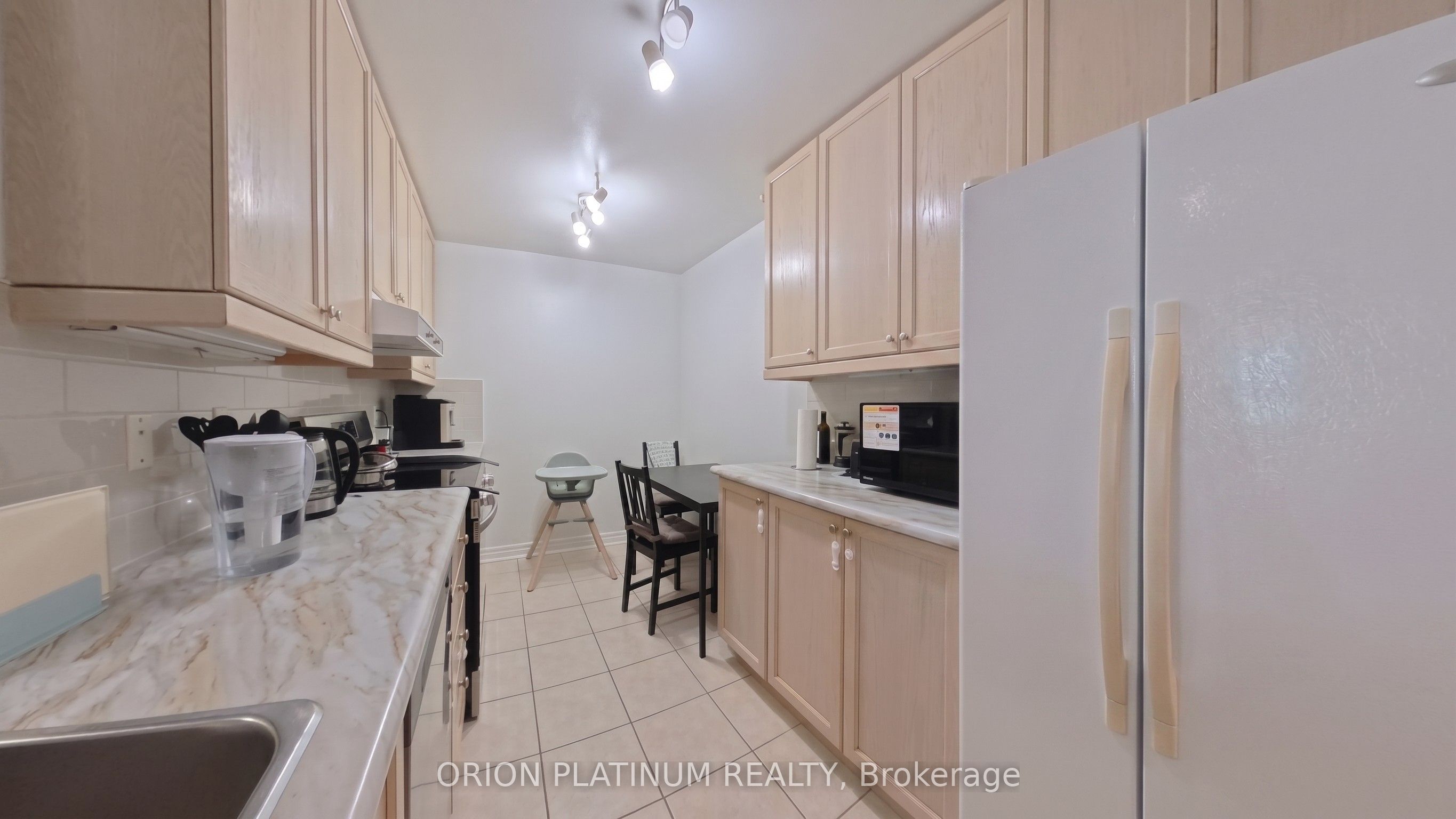 350 Mill Road 507, Toronto, ON M9C 5R7 photo 2