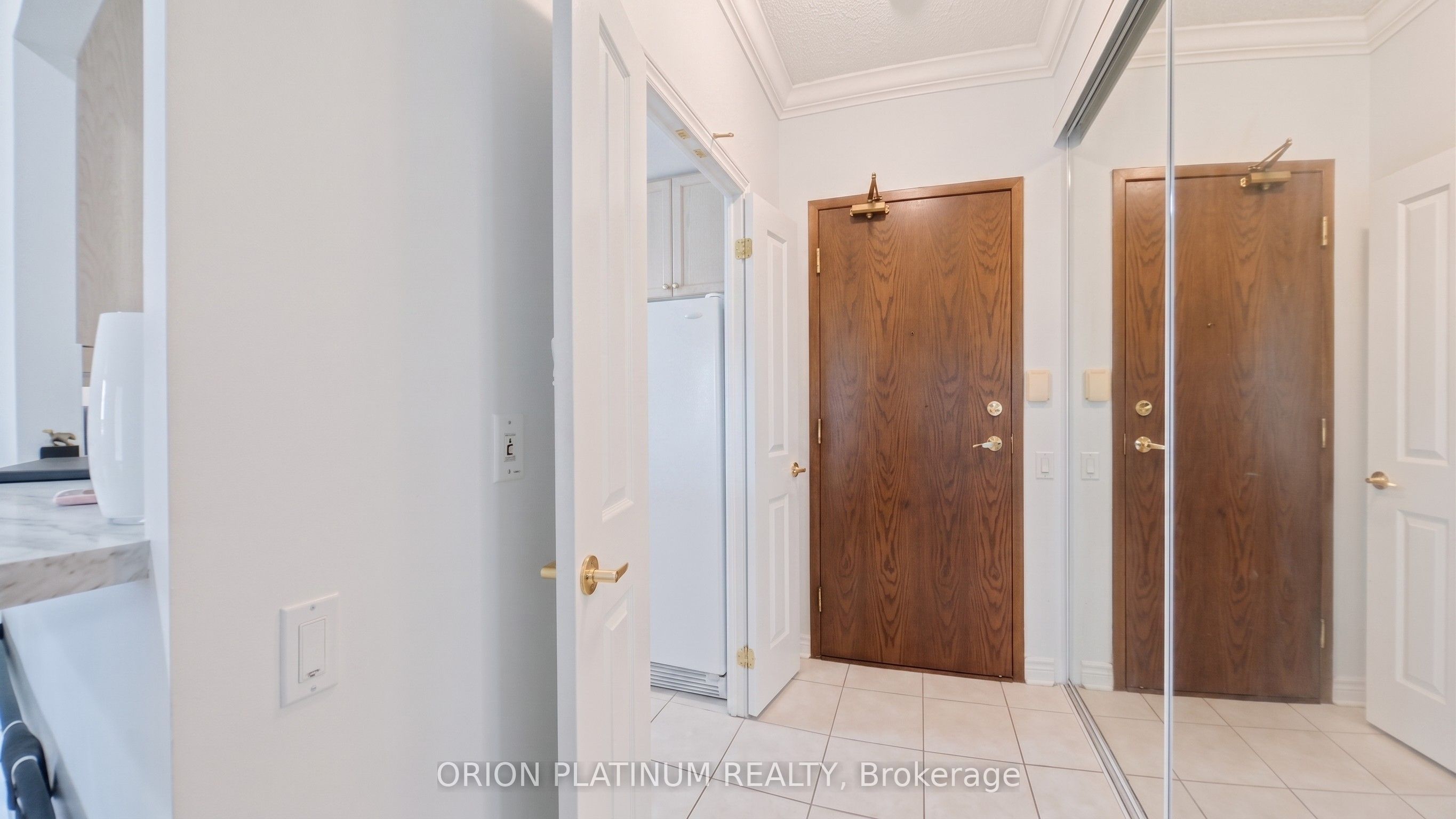 350 Mill Road 507, Toronto, ON M9C 5R7 photo 4