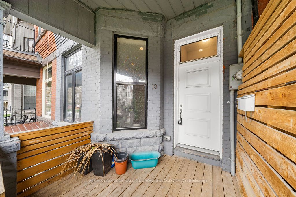 13 Spencer Avenue, Toronto, ON M6K 2J4 photo 2