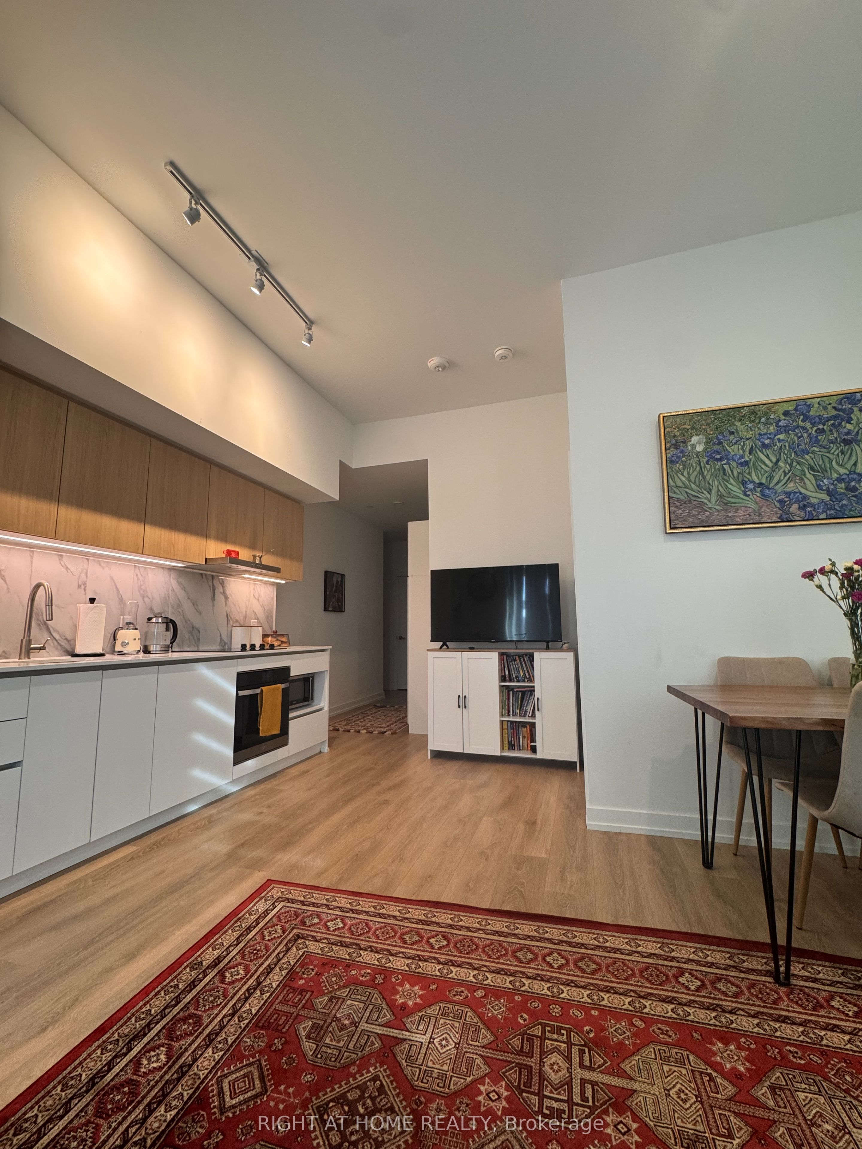 1100 Sheppard Avenue W, Toronto, ON M3K 0E4 photo 3