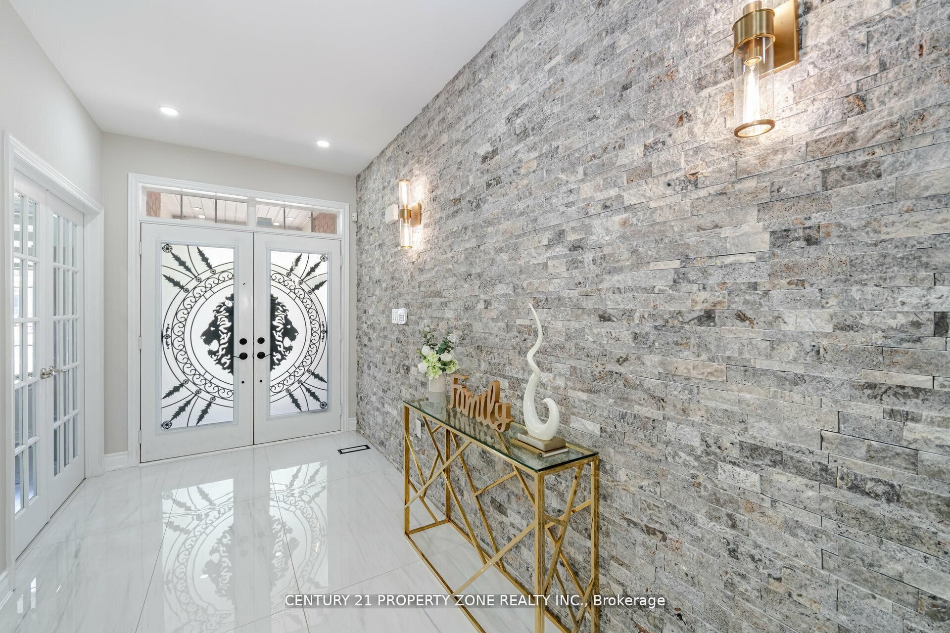 8 Teal Crest Circle, Brampton, ON L6X 2Z6 photo 5