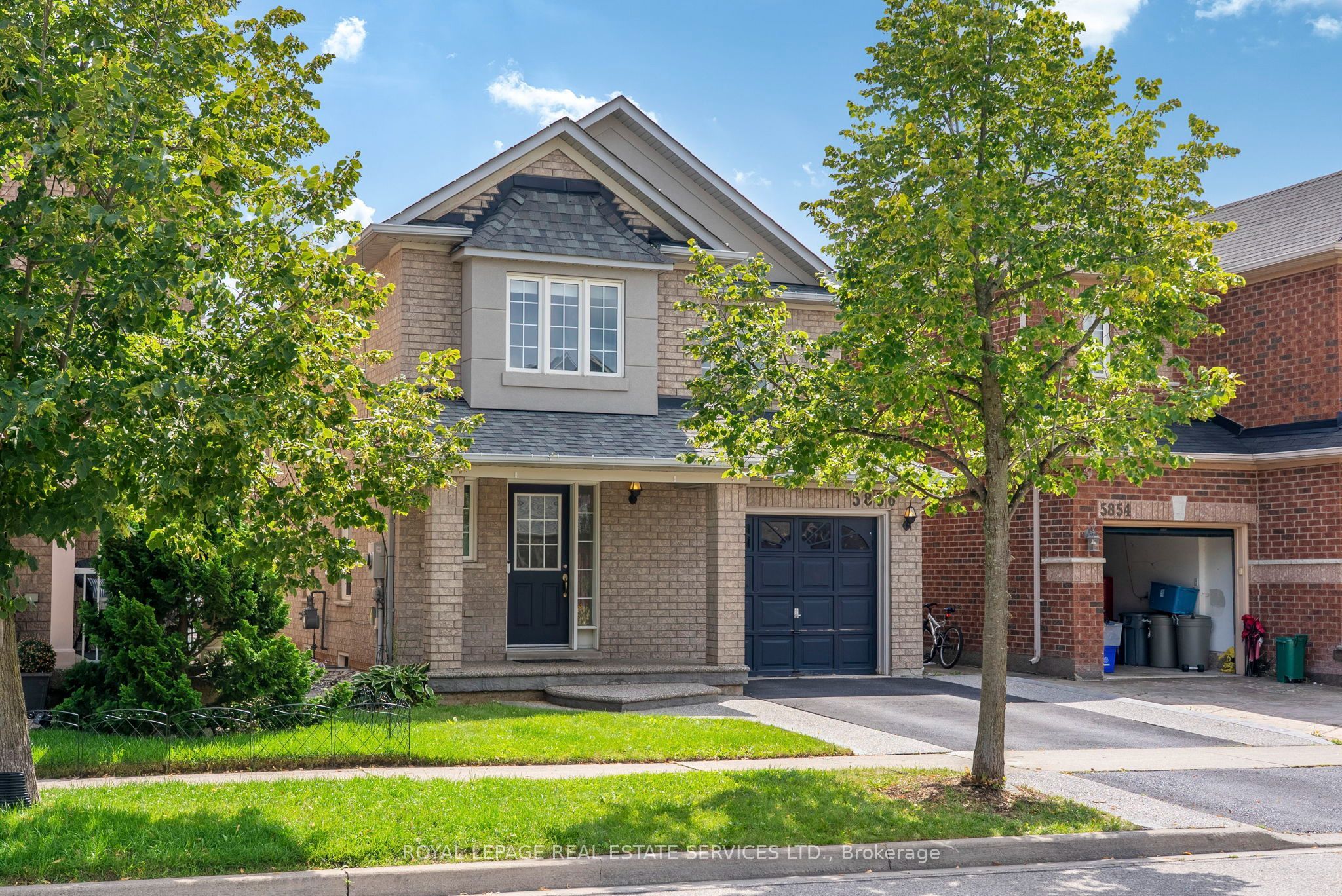 5856 Blue Spruce Avenue, Burlington, ON L7L 7N8 photo 3