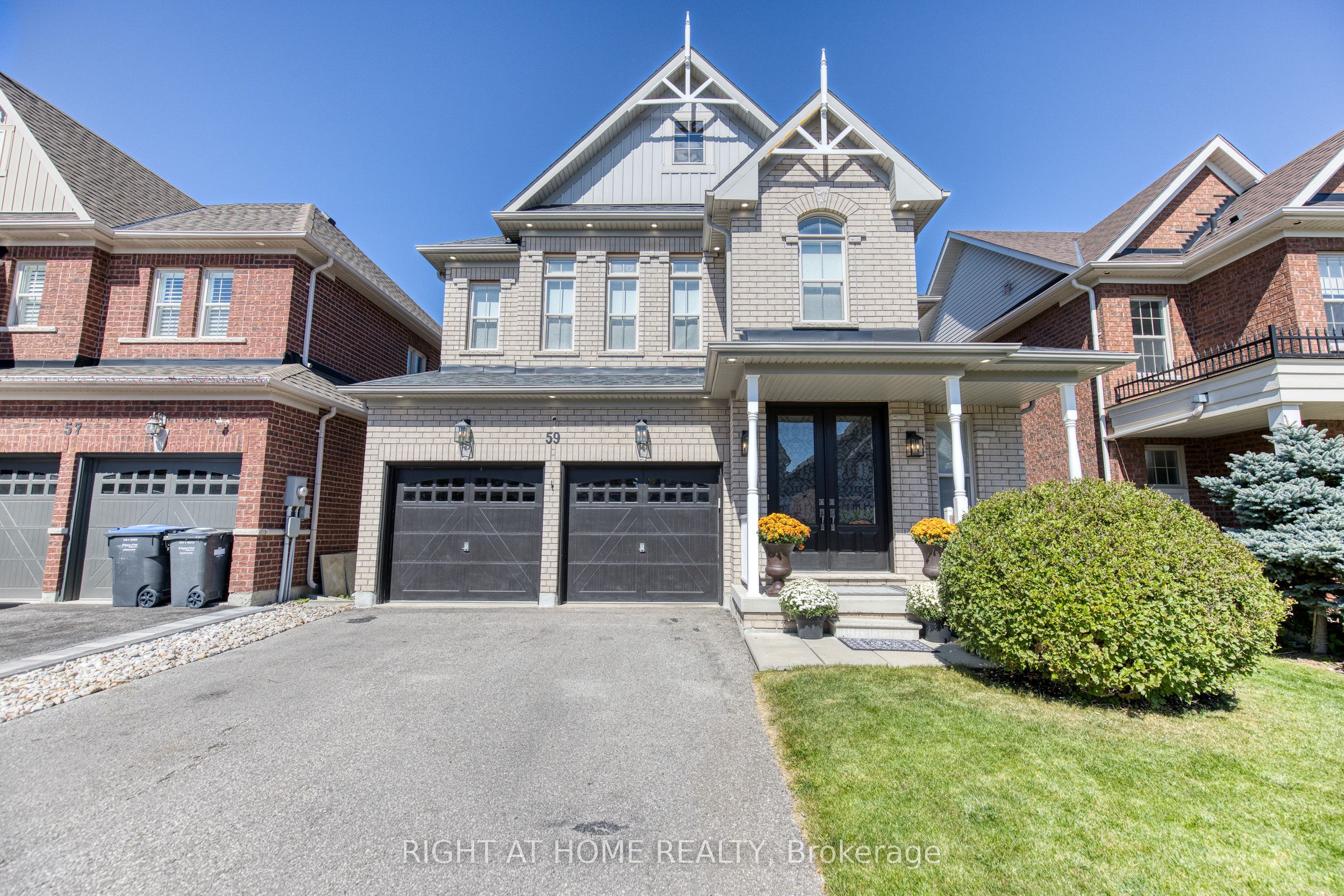 59 Paisley Green Avenue, Caledon, ON L7C 3R9 photo 2