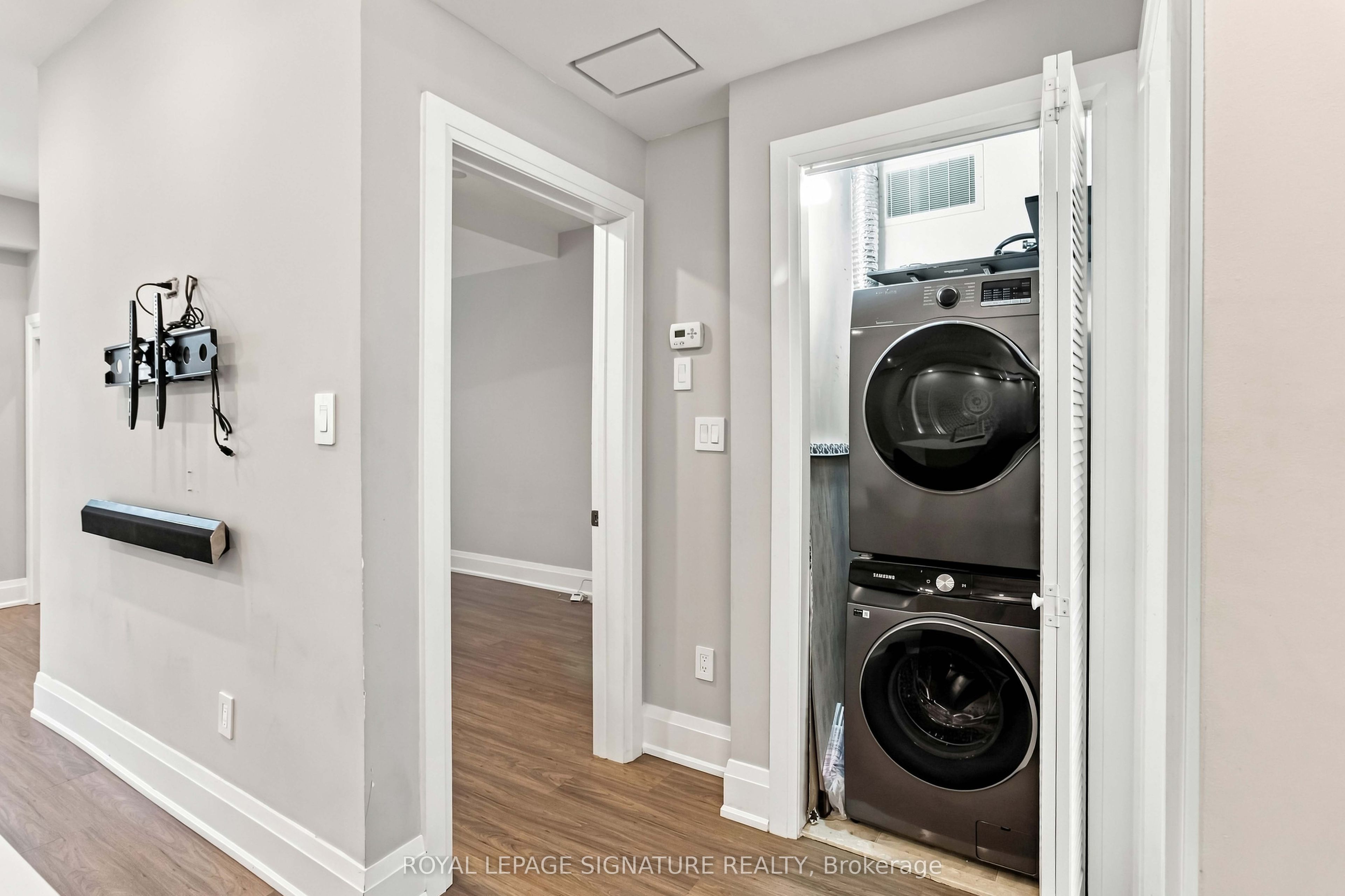 605 Shoreline Drive 9, Mississauga, ON L5B 4K5