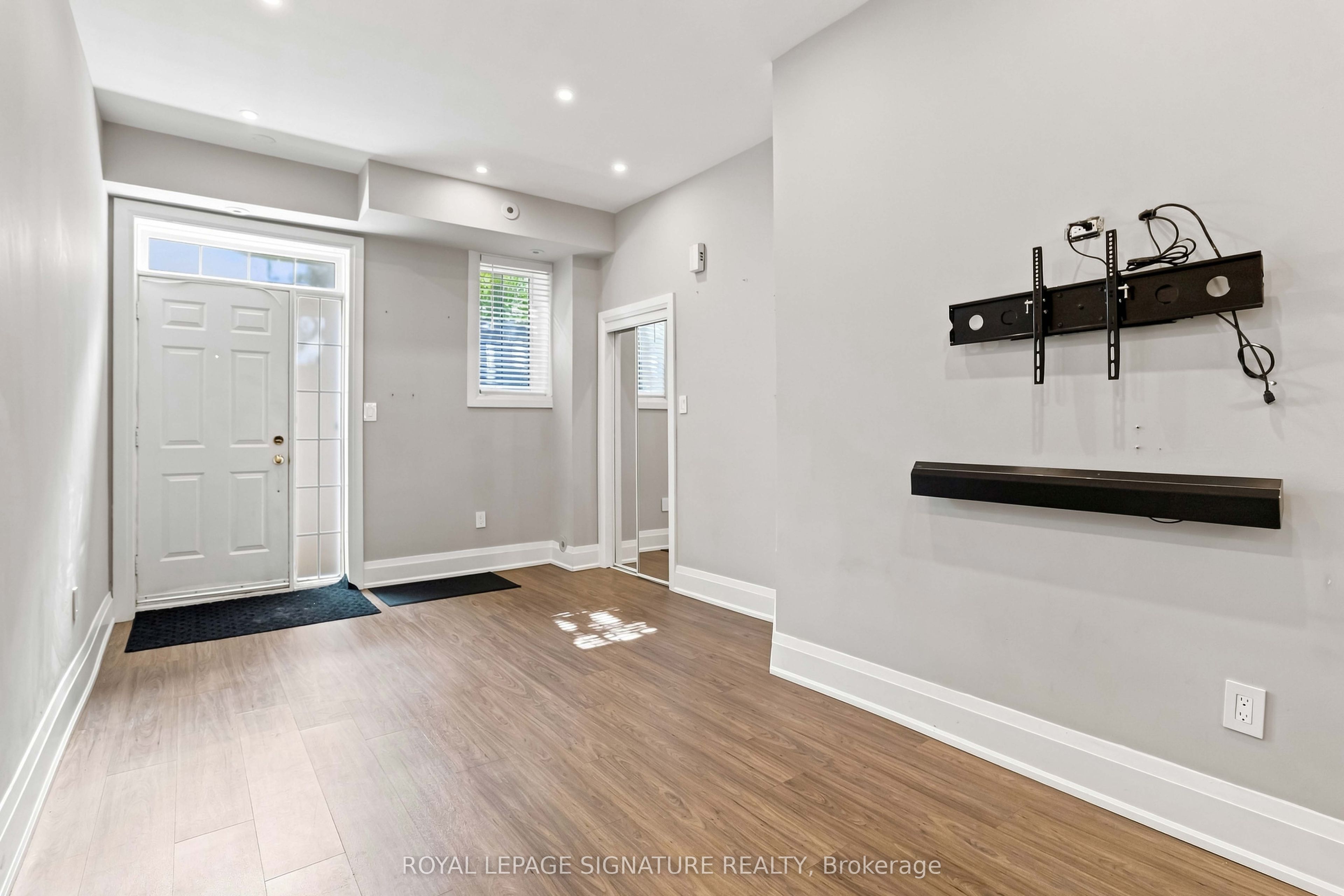 605 Shoreline Drive 9, Mississauga, ON L5B 4K5 photo 3