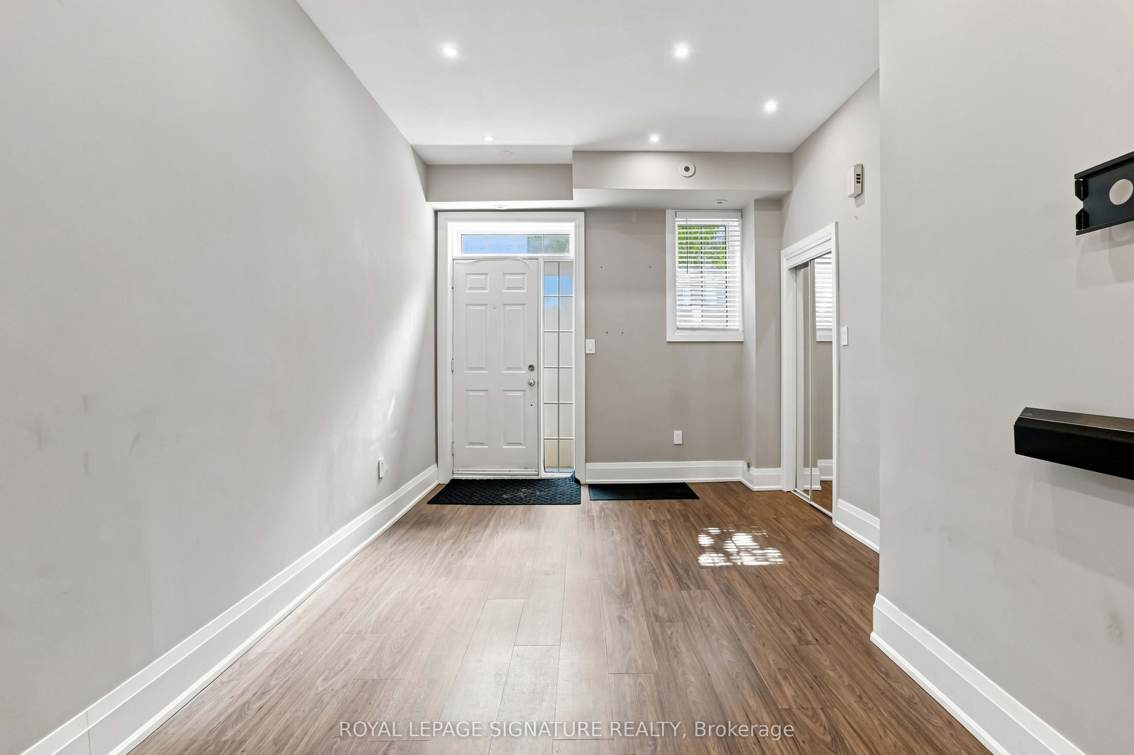 605 Shoreline Drive 9, Mississauga, ON L5B 4K5 photo 4