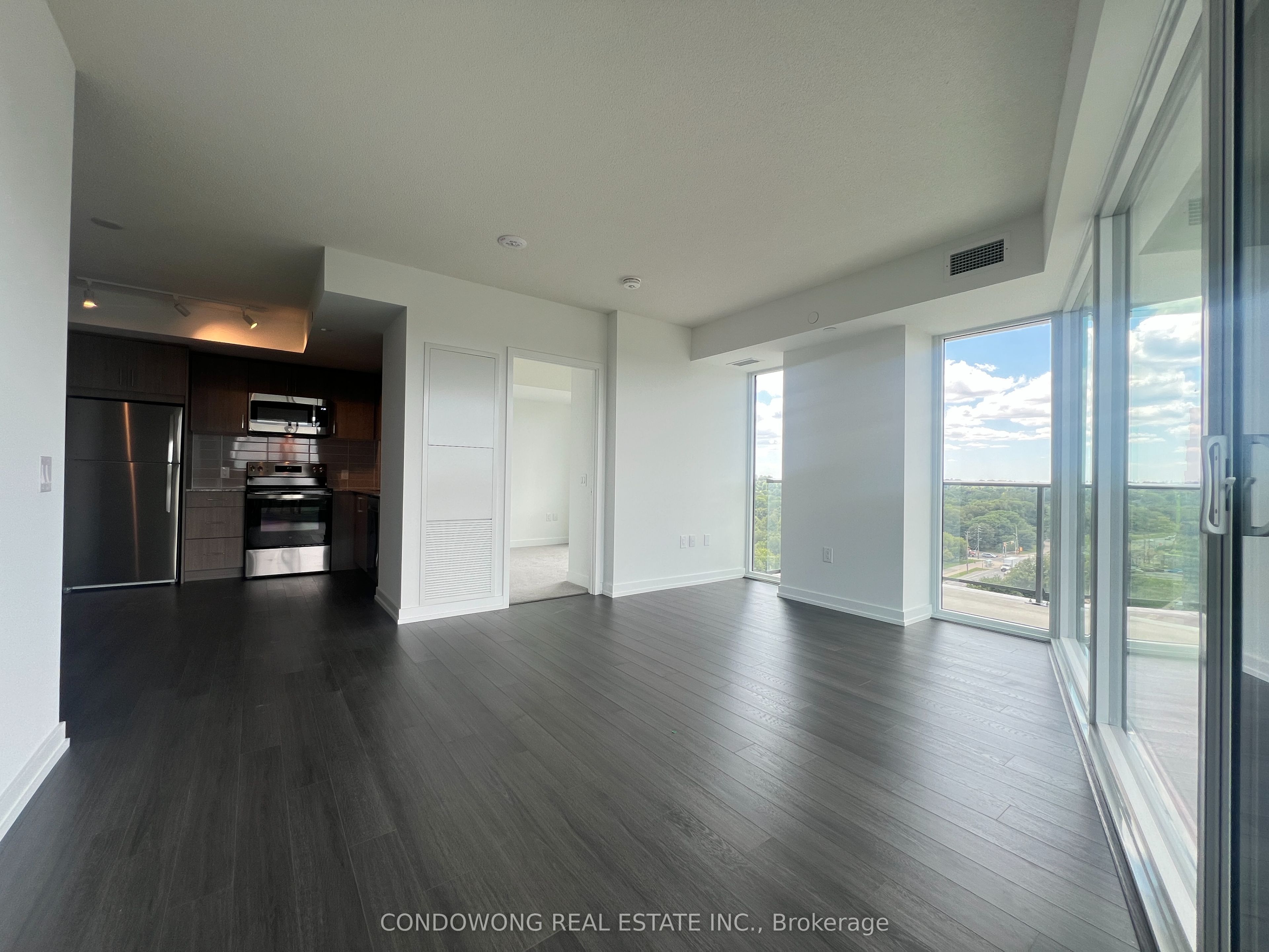 4010 Eglinton Avenue W 1002, Toronto, ON M5N 1A2