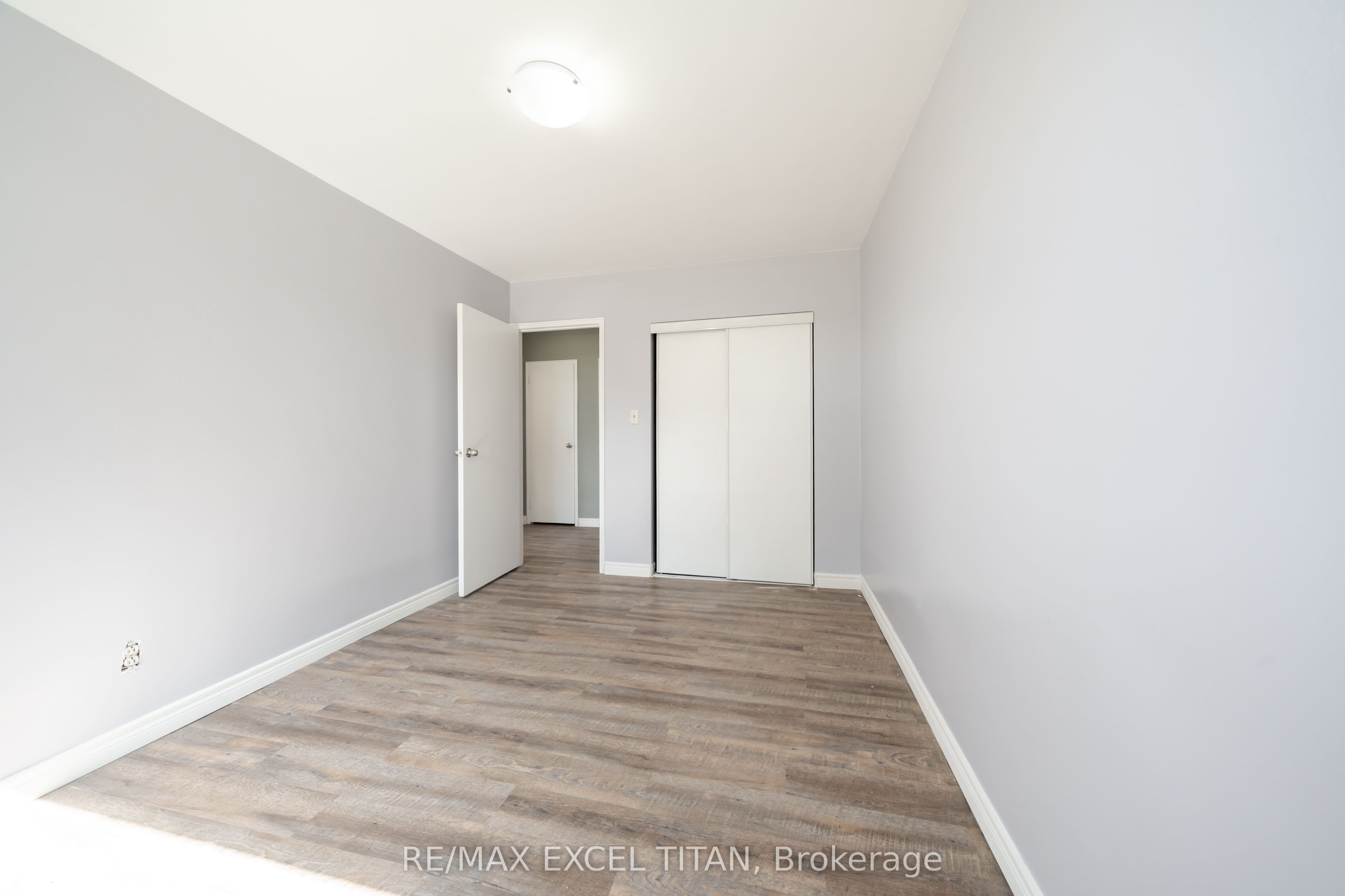 2035 Prospect Street 24, Burlington, ON L7R 2L4 photo 4
