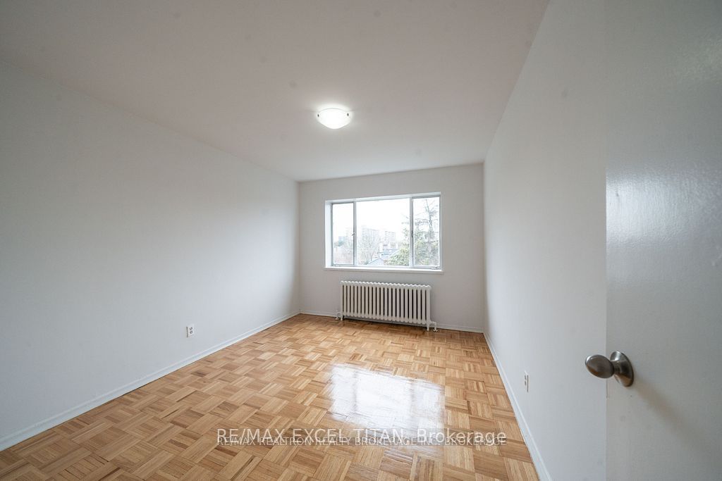 799 Robinson Street 1, Burlington, ON L7R 2L4 photo 5
