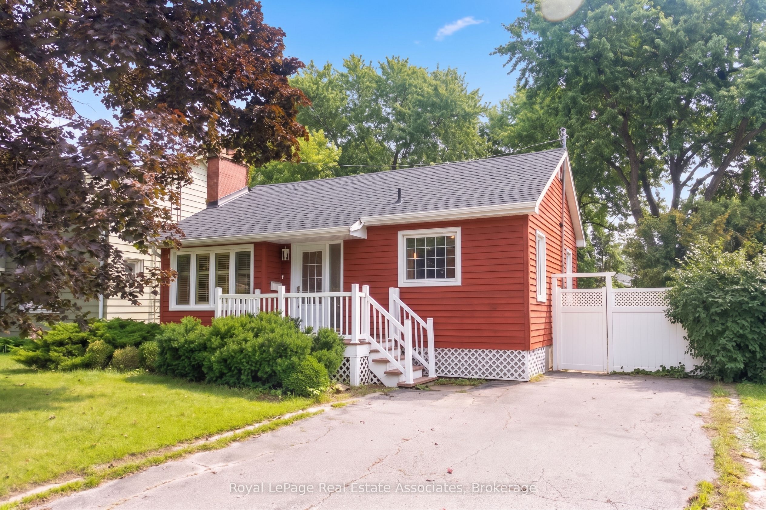 101 Denison Avenue, Brampton, ON L6X 1E9 photo 2
