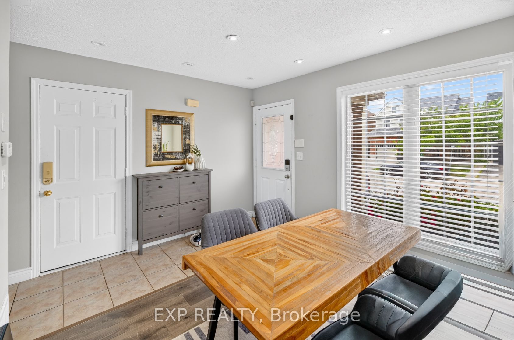 1008 Cooper Avenue, Milton, ON L9T 5W7 photo 4