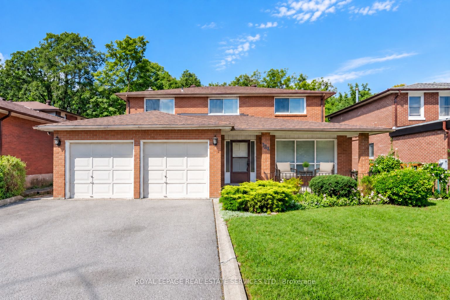 124 Stilecroft Drive, Toronto, ON M3J 1A9