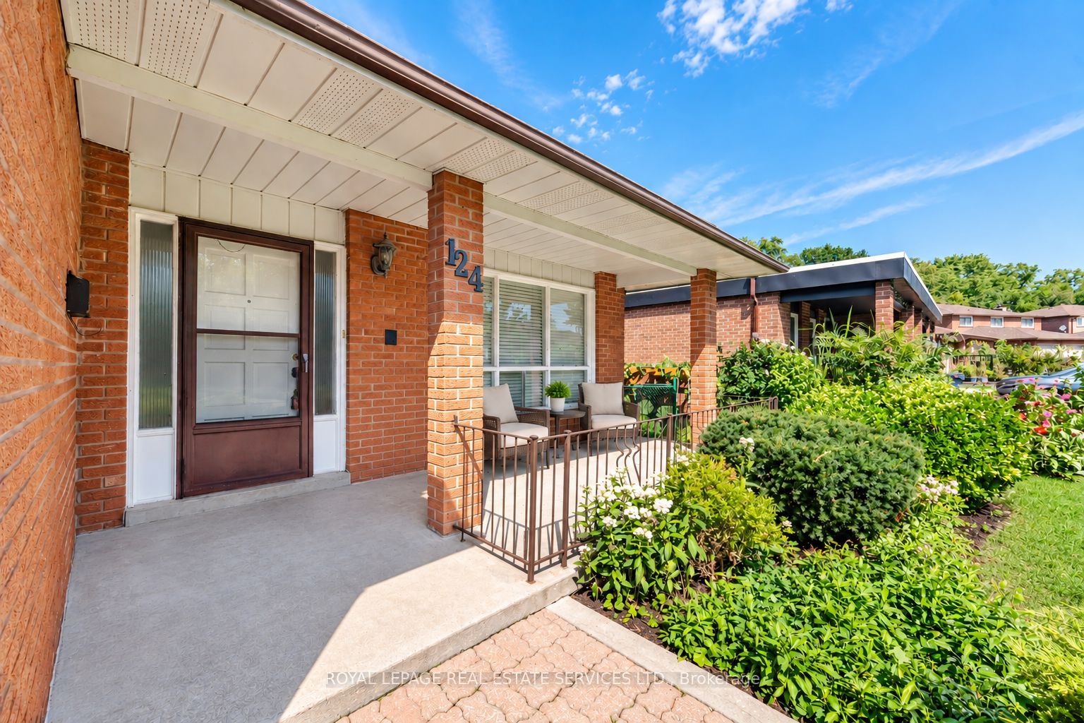 124 Stilecroft Drive, Toronto, ON M3J 1A9 photo 4