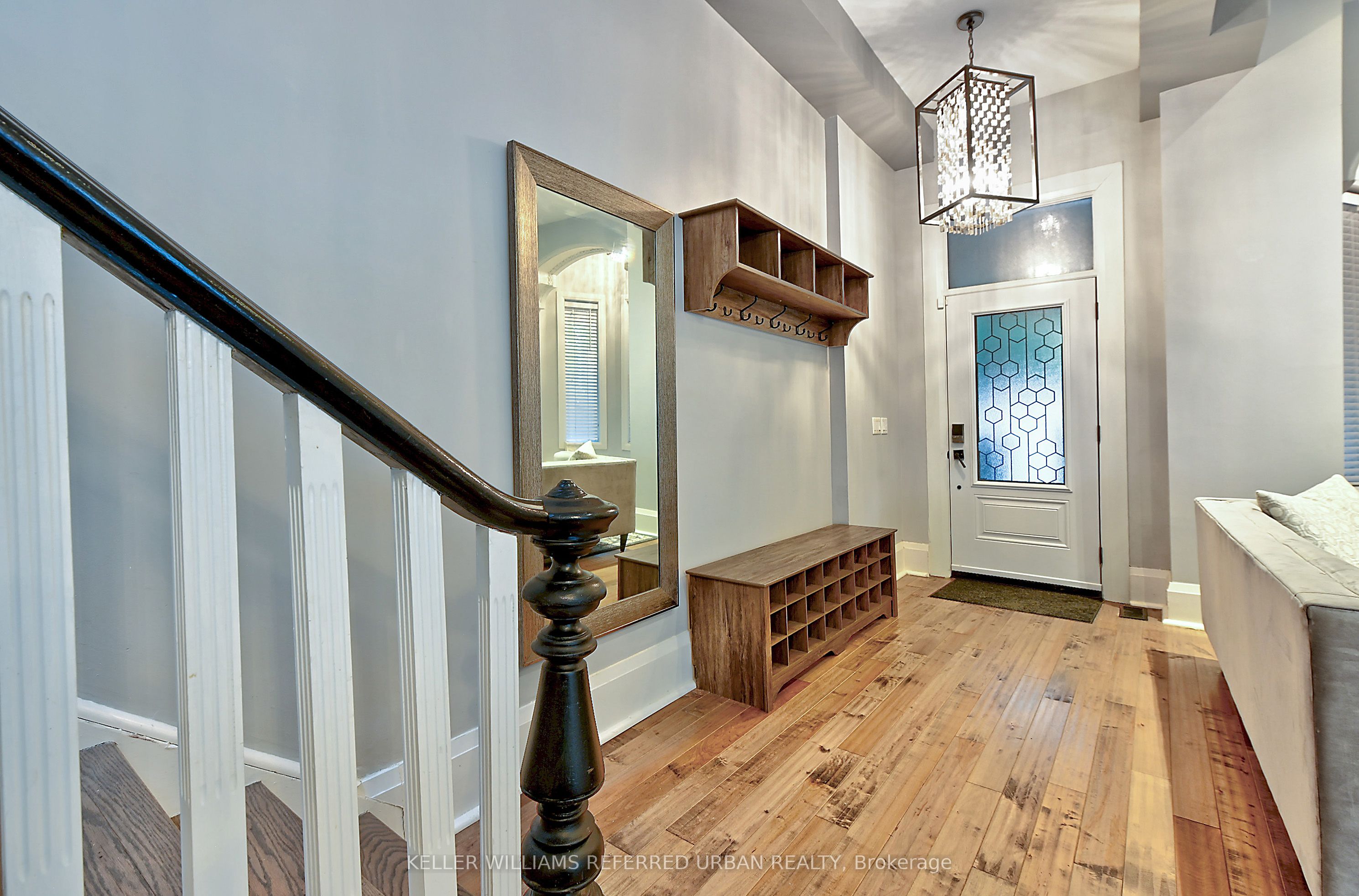 48 Lansdowne Avenue B, Toronto, ON M6K 2V8 photo 2