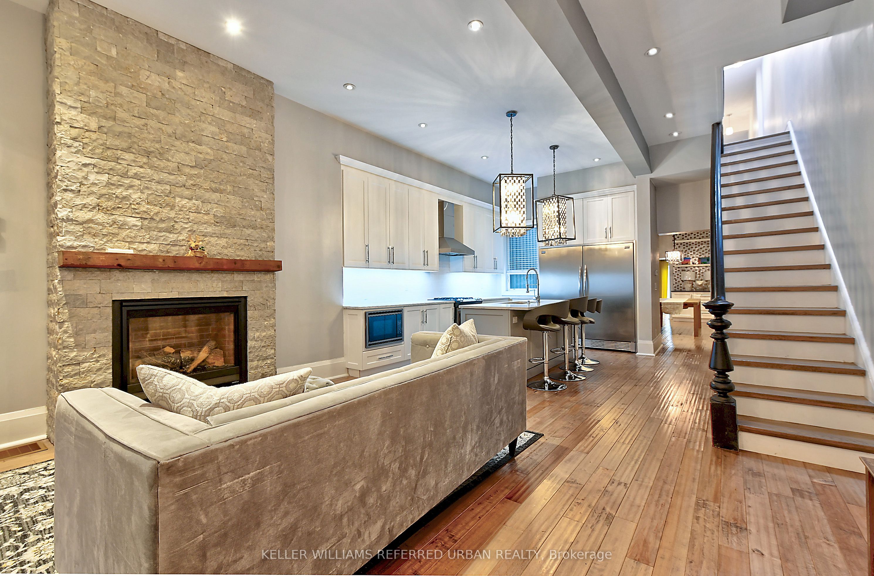 48 Lansdowne Avenue B, Toronto, ON M6K 2V8 photo 3