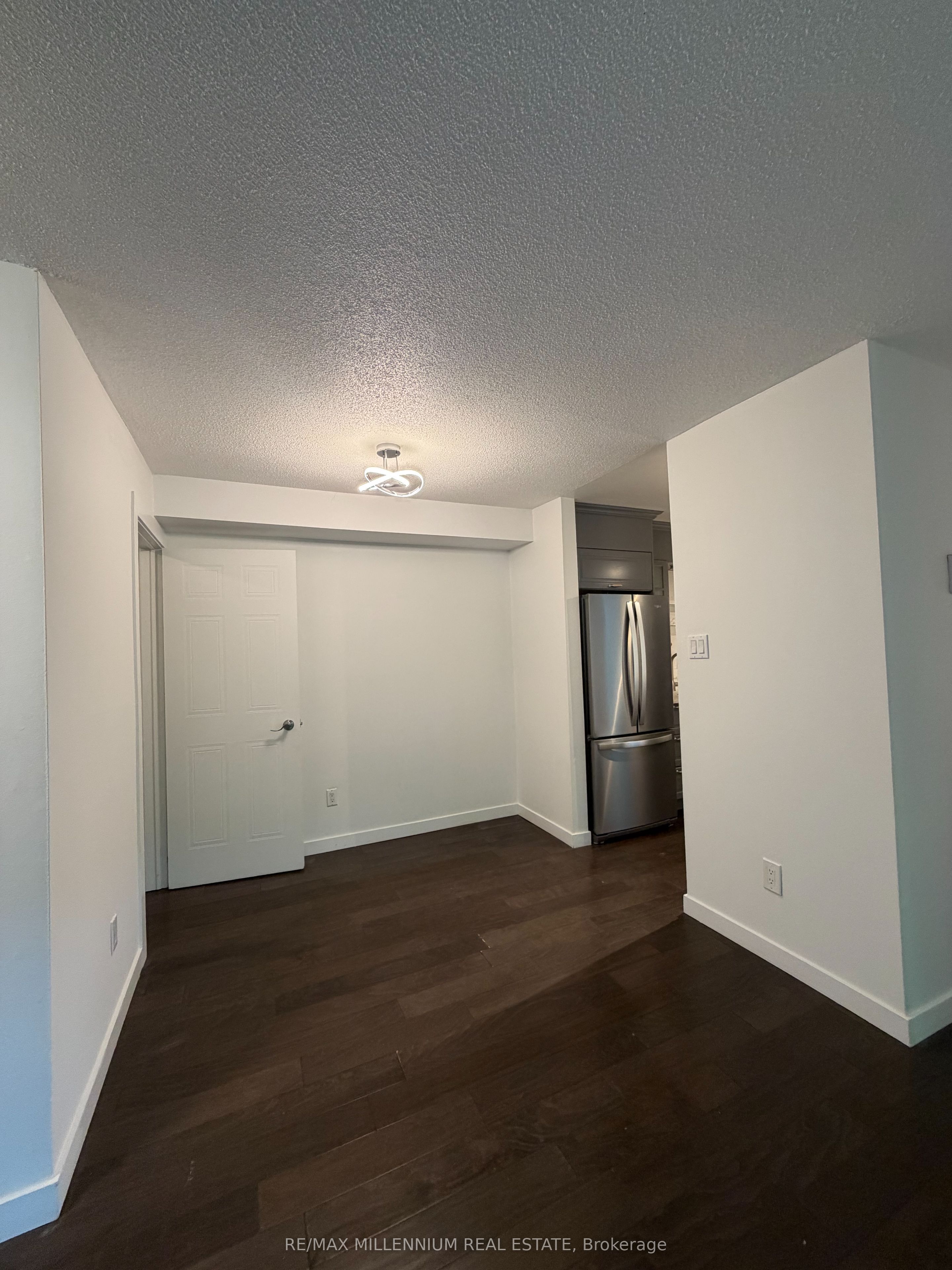1480 Pilgrims Way 1613, Oakville, ON L6M 3G7 photo 3