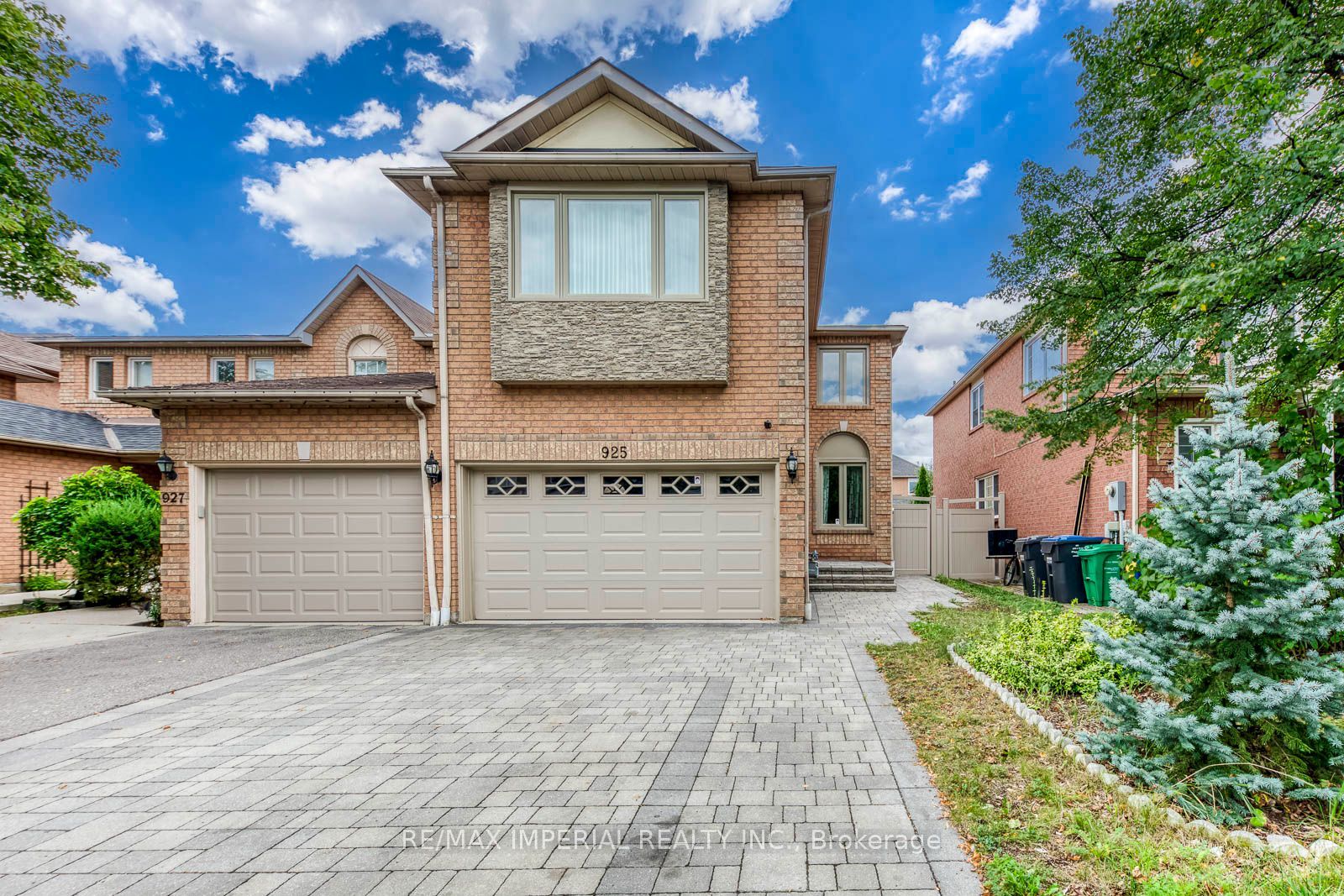 925 Cardington Street, Mississauga, ON L5V 1Z8