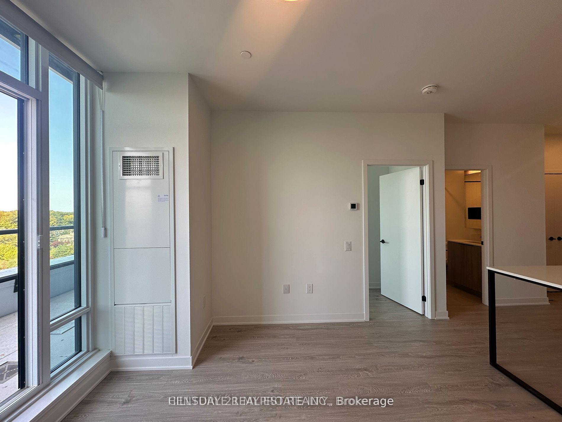 2495 Eglinton Avenue W 808, Mississauga, ON L5M 2T2 photo 4