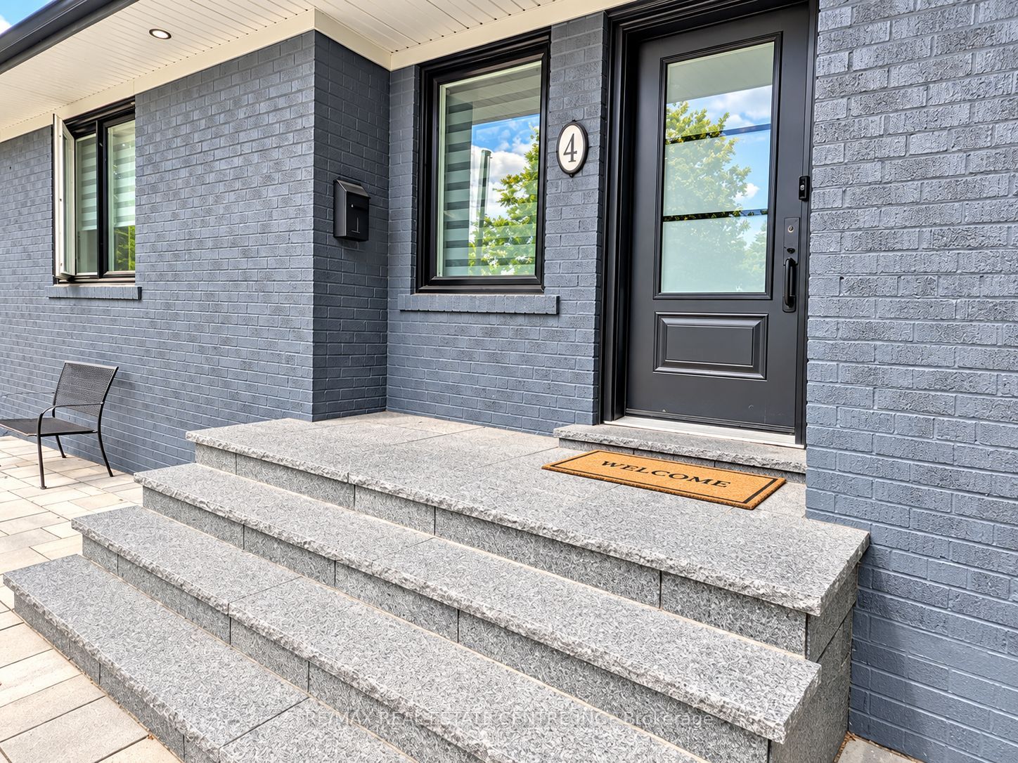 4 Rockfield Drive, Toronto, ON M9B 1S1 photo 2