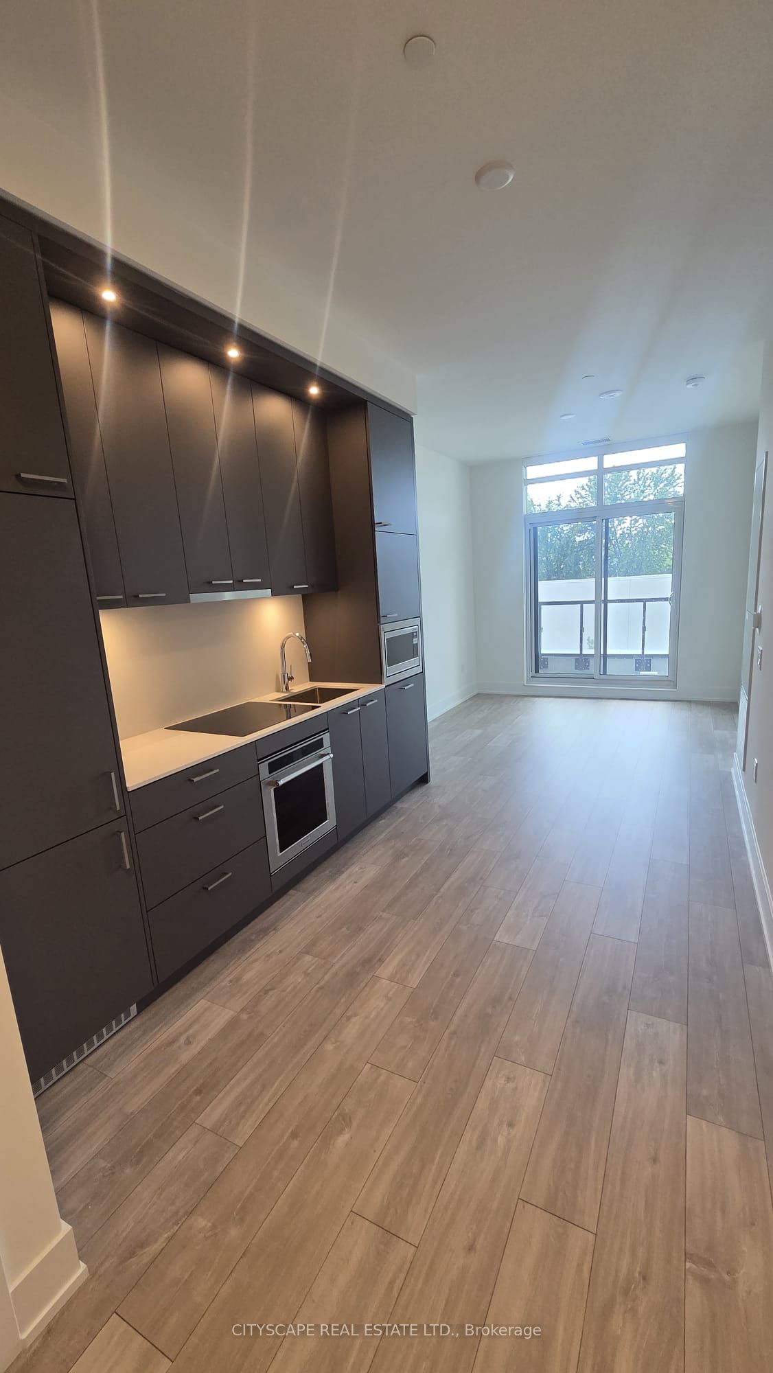 858 Dupont Street 220, Toronto, ON M6G 0C1